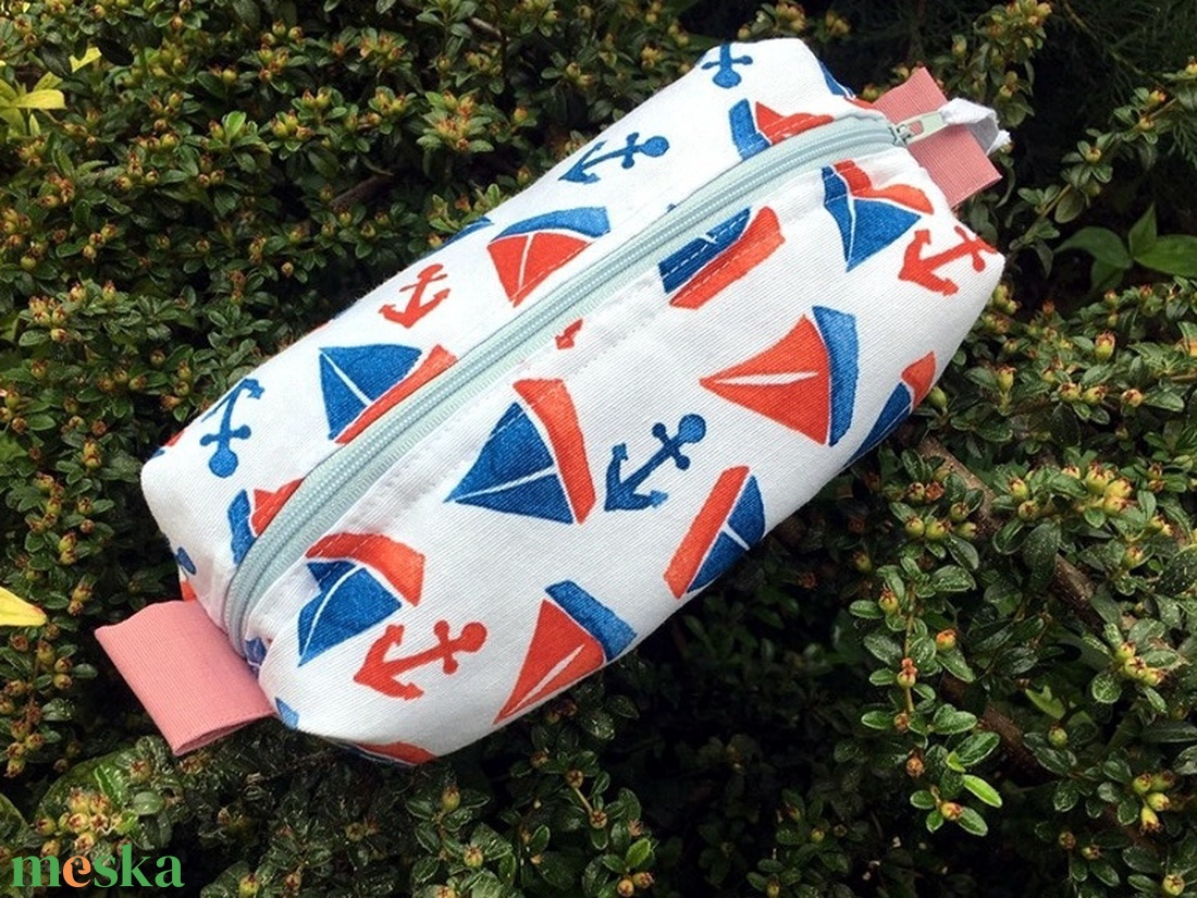 BALATON. Tolltartó/neszeszer. - otthon & életmód - papír, írószer - tolltartó & ceruzatekercs - Meska.hu