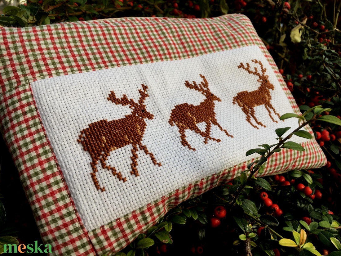 RAINDEERS. Szarvasos neszi vagy ajándékátadó. - táska & tok - neszesszer - Meska.hu RAINDEERS. Szarvasos neszi vagy ajándékátadó. - táska & tok - neszesszer - Meska.hu
