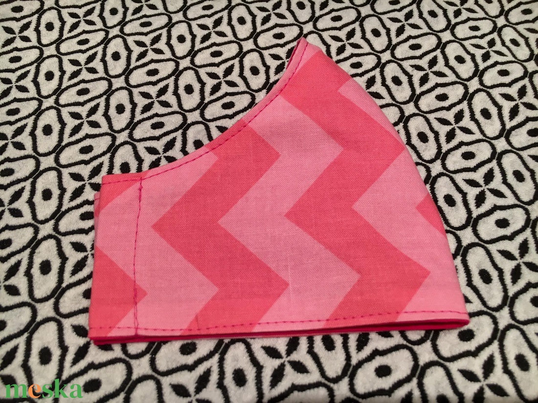 - - - - SALE / KIÁRUSÍTÁS - - - CHEVRON (TONE HOT PINK). Kétrétegű arcmaszk. - maszk, arcmaszk - női - Meska.hu