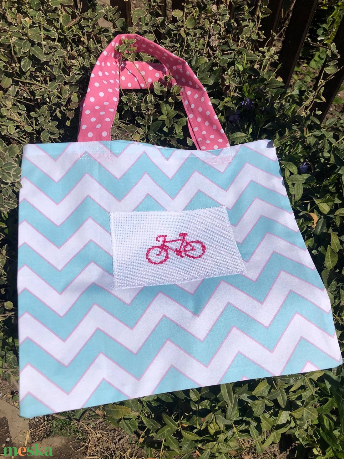 BIKE IN PINK. Vidám shopper. - táska & tok - bevásárlás & shopper táska - shopper, textiltáska, szatyor - Meska.hu BIKE IN PINK. Vidám shopper. - táska & tok - bevásárlás & shopper táska - shopper, textiltáska, szatyor - Meska.hu