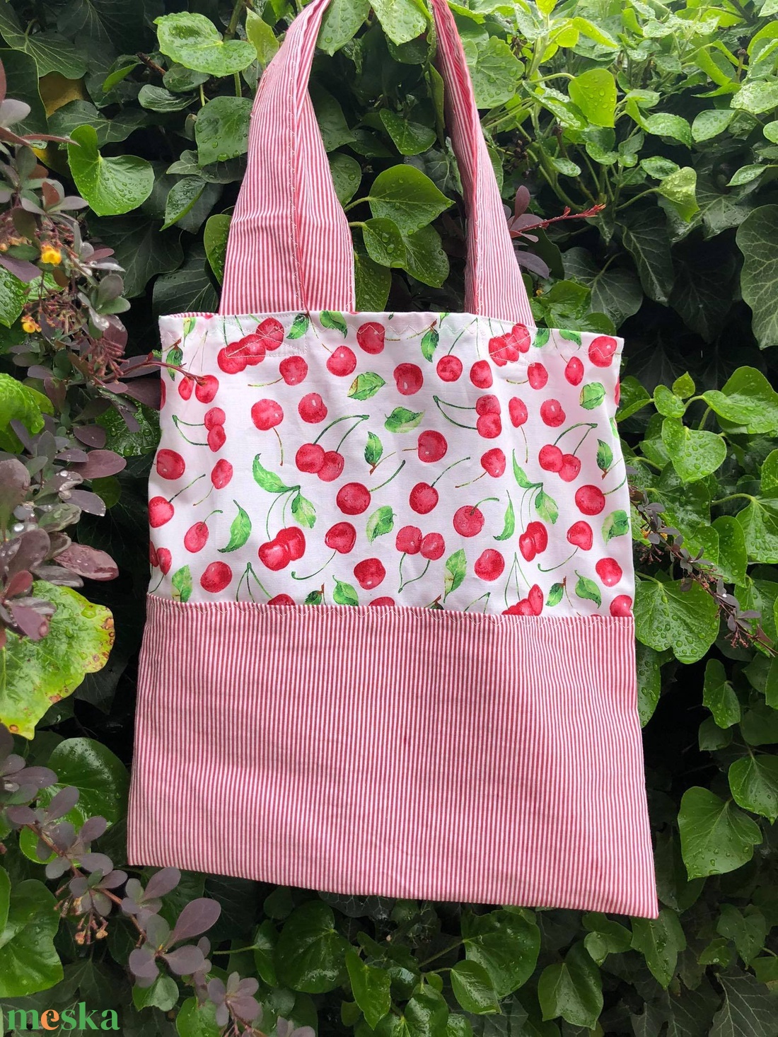 CHERRIES NO.2. Shopper + kulcstartódísz nyárra. - táska & tok - bevásárlás & shopper táska - shopper, textiltáska, szatyor - Meska.hu CHERRIES NO.2. Shopper + kulcstartódísz nyárra. - táska & tok - bevásárlás & shopper táska - shopper, textiltáska, szatyor - Meska.hu