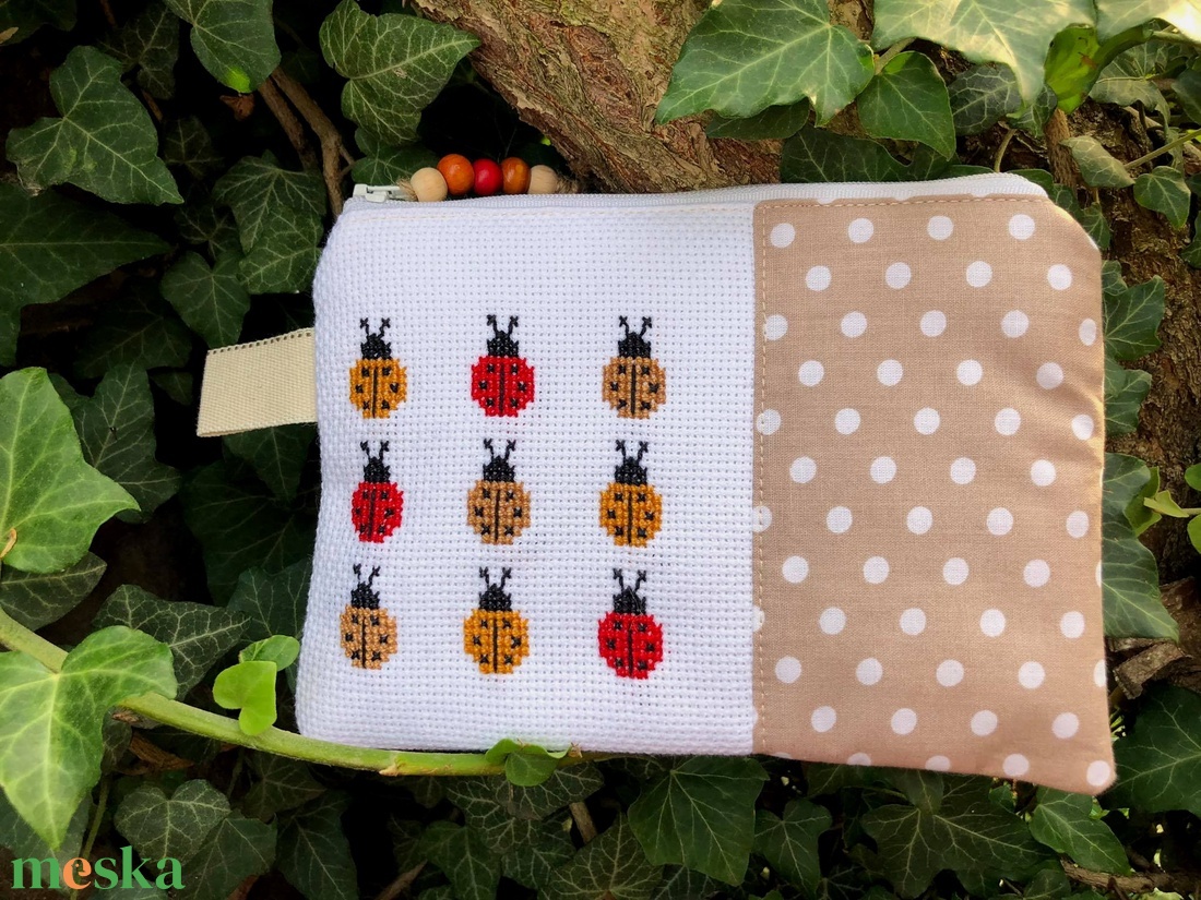 PURE LADYBIRDS. Katicás tolltartó vagy kozmetikai táska. - táska & tok - neszesszer - Meska.hu PURE LADYBIRDS. Katicás tolltartó vagy kozmetikai táska. - táska & tok - neszesszer - Meska.hu
