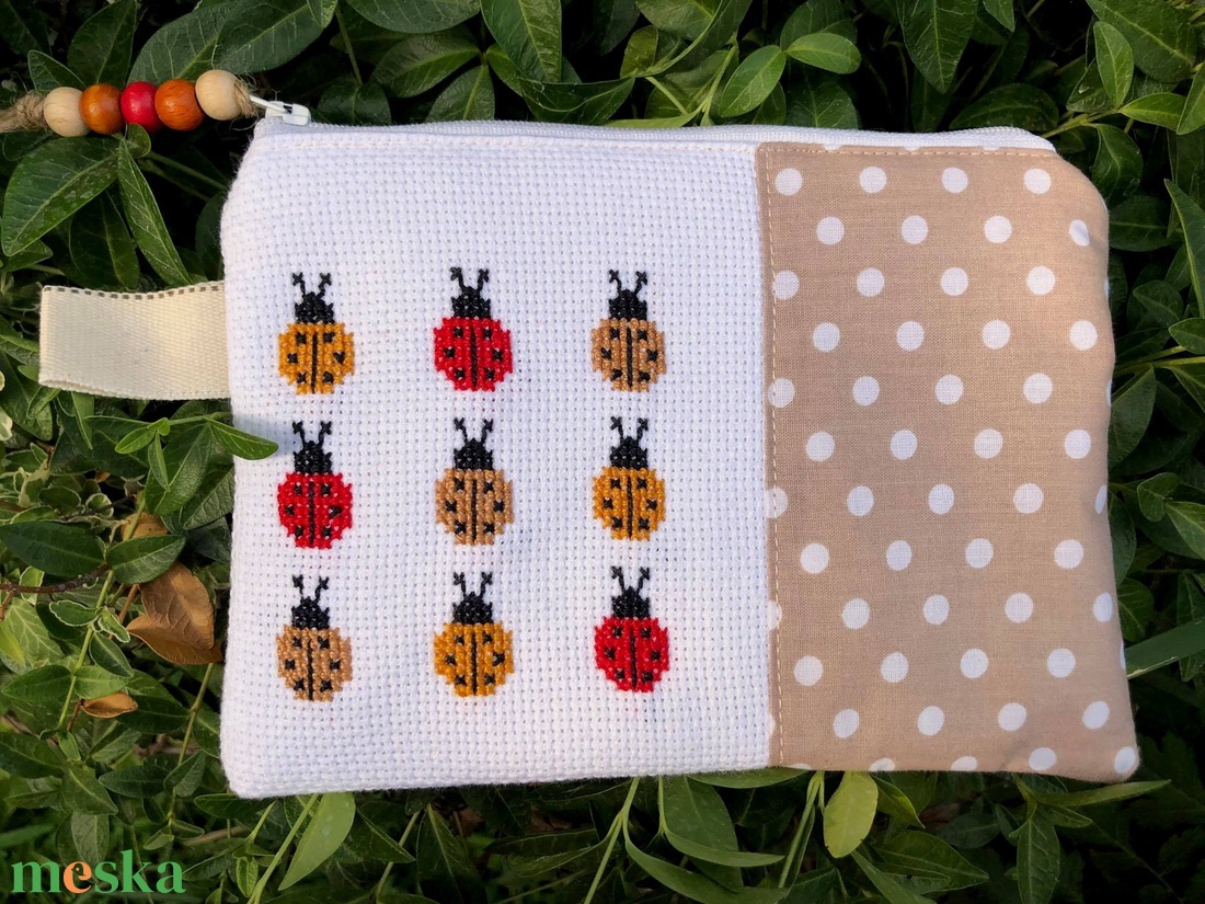 PURE LADYBIRDS. Katicás tolltartó vagy kozmetikai táska. - táska & tok - neszesszer - Meska.hu PURE LADYBIRDS. Katicás tolltartó vagy kozmetikai táska. - táska & tok - neszesszer - Meska.hu