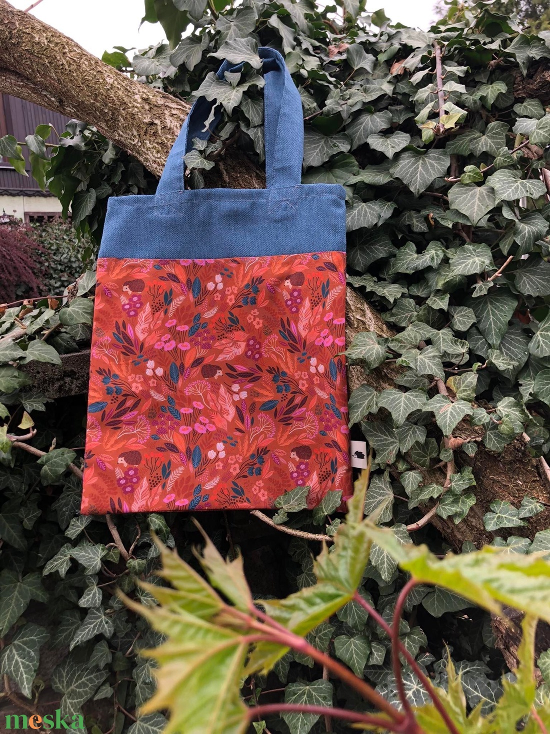 FLORAL HEDGIE. Sünis shopper. - táska & tok - bevásárlás & shopper táska - shopper, textiltáska, szatyor - Meska.hu FLORAL HEDGIE. Sünis shopper. - táska & tok - bevásárlás & shopper táska - shopper, textiltáska, szatyor - Meska.hu
