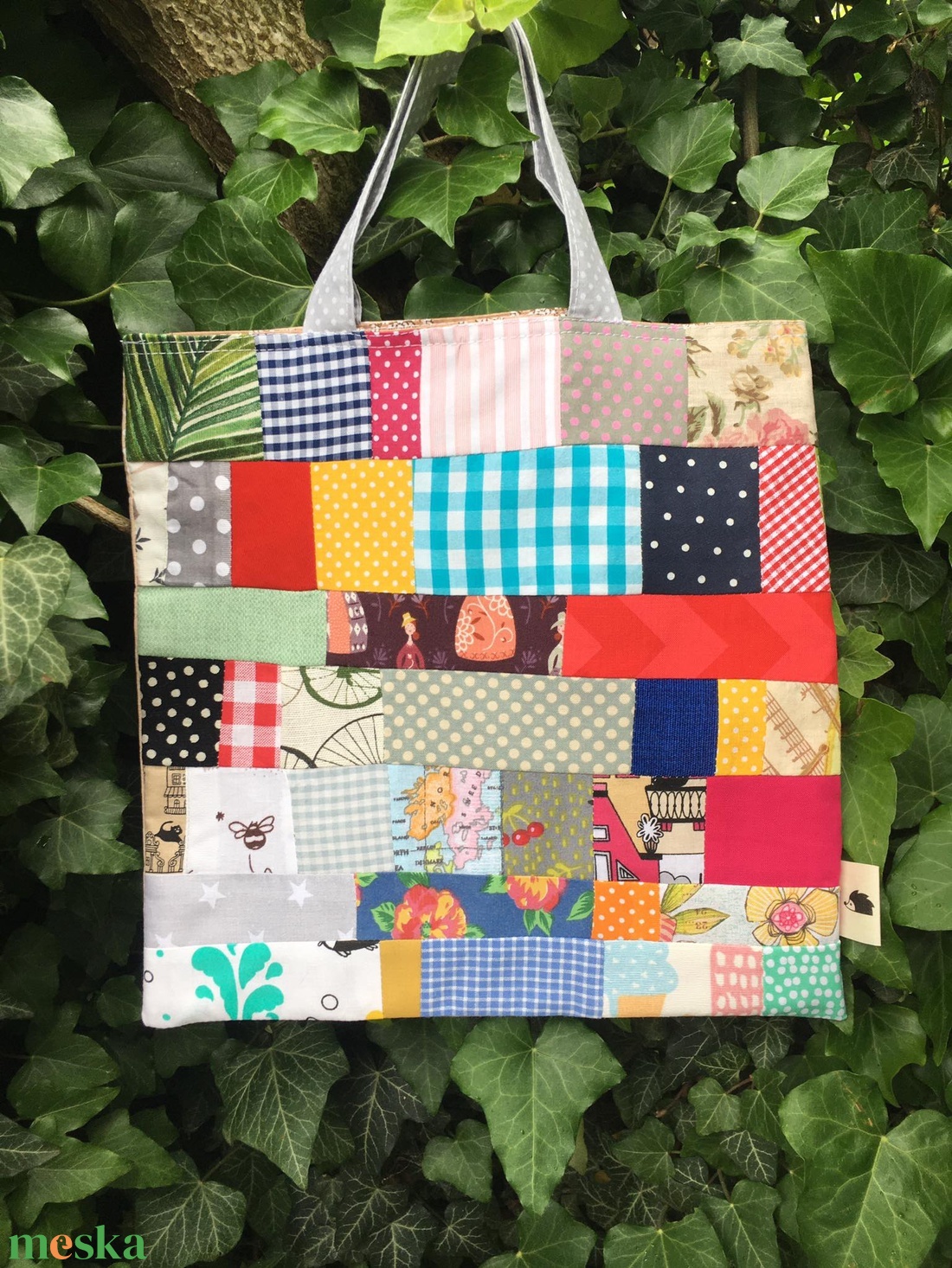 I LOVE COLOURS. Vidám patchwork mini-shopper. - táska & tok - bevásárlás & shopper táska - shopper, textiltáska, szatyor - Meska.hu I LOVE COLOURS. Vidám patchwork mini-shopper. - táska & tok - bevásárlás & shopper táska - shopper, textiltáska, szatyor - Meska.hu