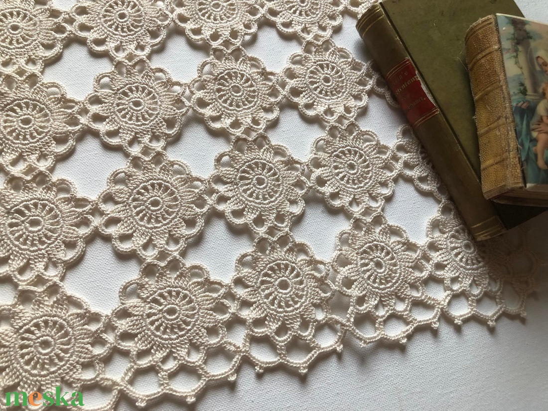 ALL LACE. Csipketerítő. - otthon & életmód - dekoráció - asztal és polc dekoráció - horgolt & csipketerítő - Meska.hu ALL LACE. Csipketerítő. - otthon & életmód - dekoráció - asztal és polc dekoráció - horgolt & csipketerítő - Meska.hu