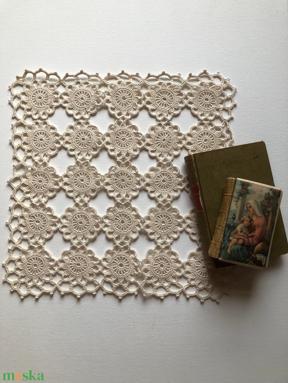 ALL LACE. Csipketerítő. - otthon & életmód - dekoráció - asztal és polc dekoráció - horgolt & csipketerítő - Meska.hu ALL LACE. Csipketerítő. - otthon & életmód - dekoráció - asztal és polc dekoráció - horgolt & csipketerítő - Meska.hu
