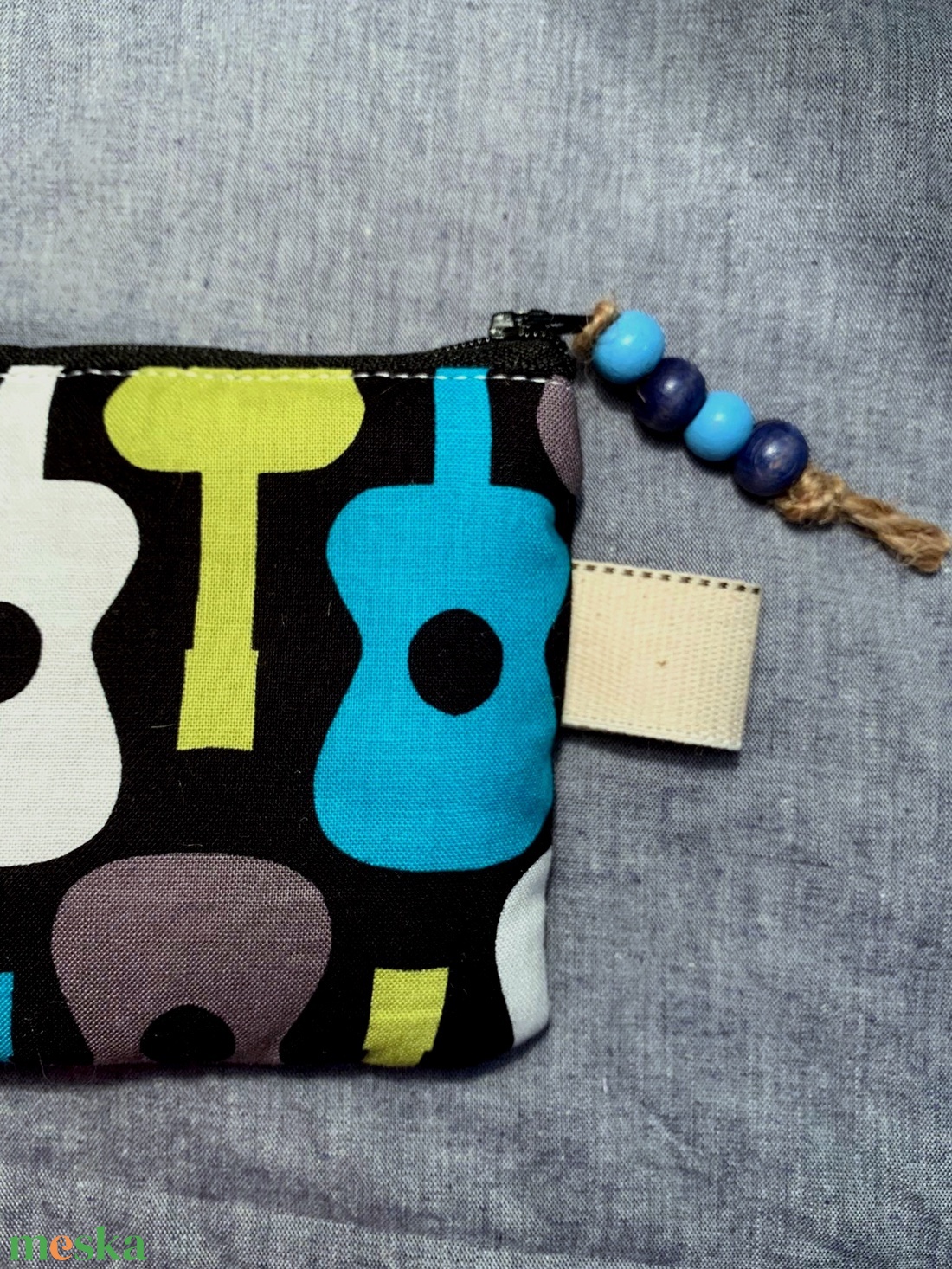 GUITARS. Zipzáras kártya/papírzsepi/toll/telefon/bármitartó fiúknak. - otthon & életmód - papír, írószer - tolltartó & ceruzatekercs - Meska.hu