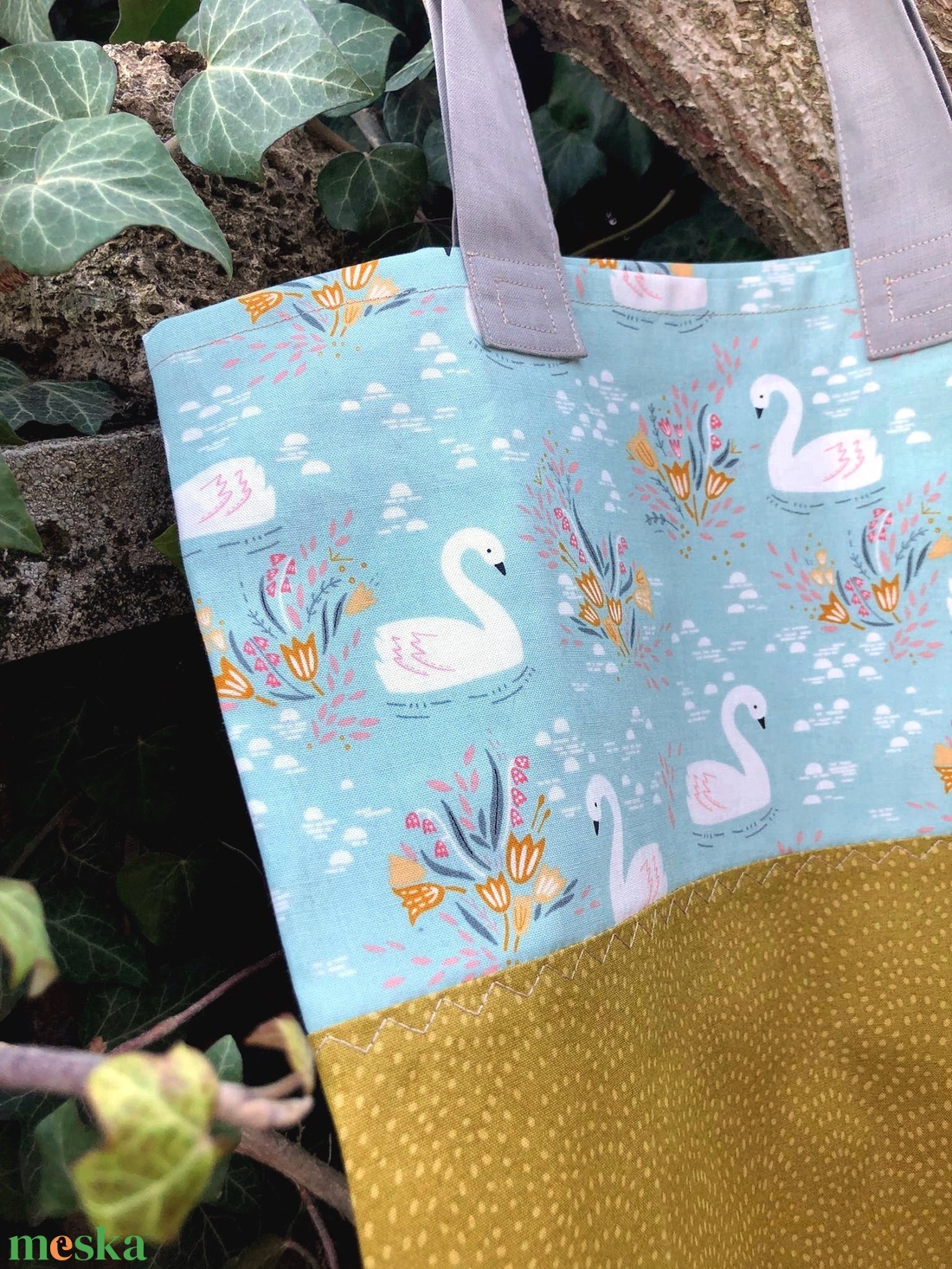 SWANS. Hattyús shopper. - táska & tok - bevásárlás & shopper táska - shopper, textiltáska, szatyor - Meska.hu SWANS. Hattyús shopper. - táska & tok - bevásárlás & shopper táska - shopper, textiltáska, szatyor - Meska.hu