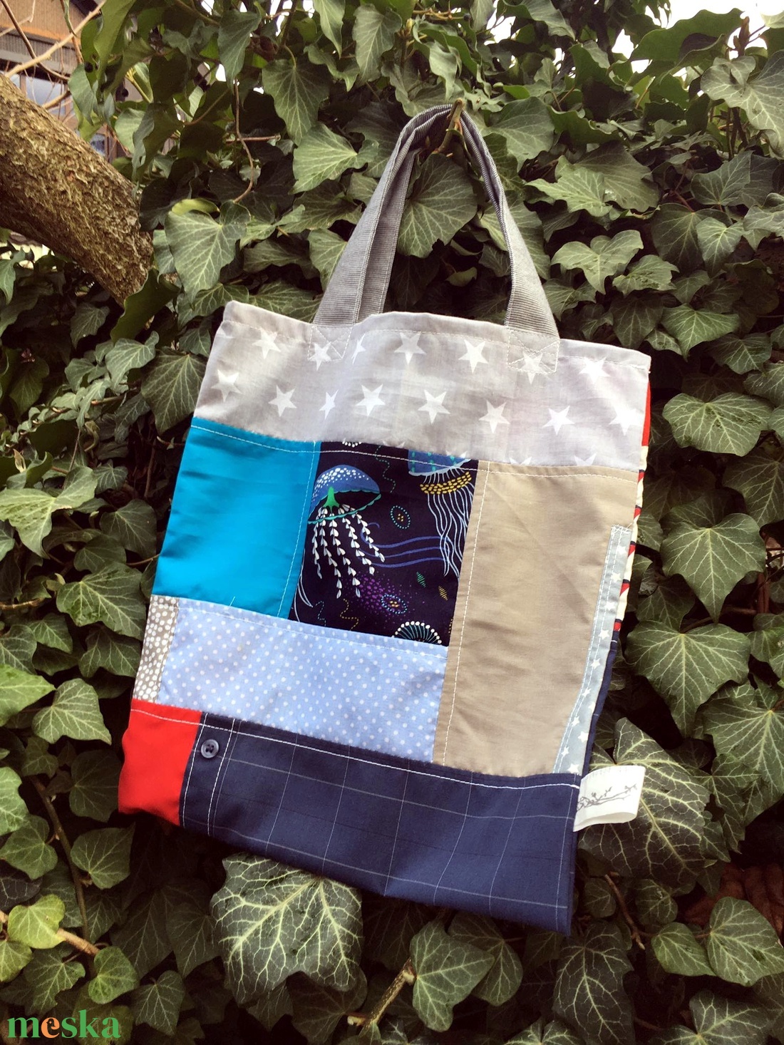 FUSION 100. Medúzás/tengerész RECYCLED shopper - táska & tok - bevásárlás & shopper táska - shopper, textiltáska, szatyor - Meska.hu FUSION 100. Medúzás/tengerész RECYCLED shopper - táska & tok - bevásárlás & shopper táska - shopper, textiltáska, szatyor - Meska.hu