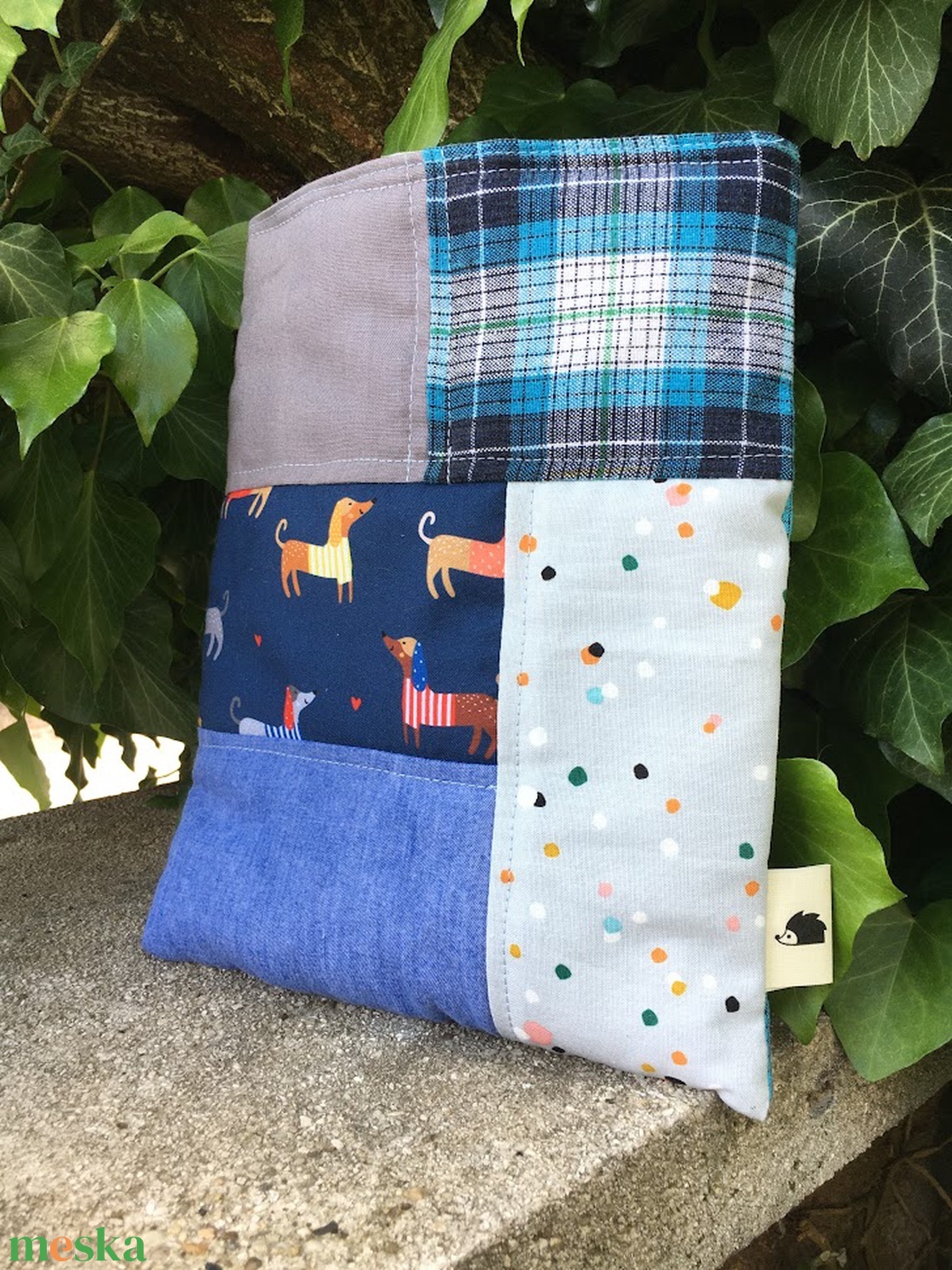 I LOVE TACSI and HEDGIE. Patchwork könyvtok/védőtok. - könyv & zene - könyvtok - Meska.hu I LOVE TACSI and HEDGIE. Patchwork könyvtok/védőtok. - könyv & zene - könyvtok - Meska.hu