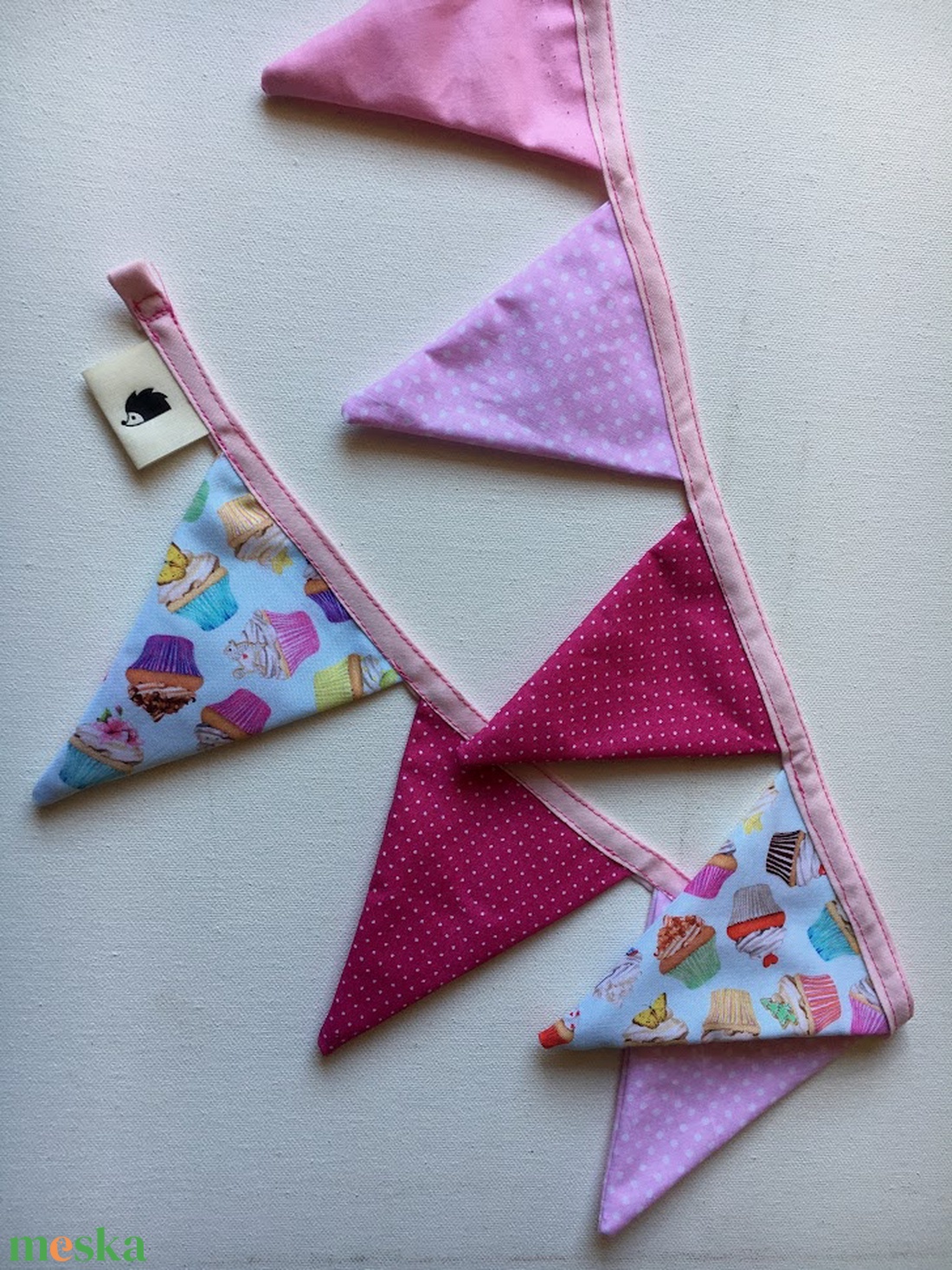 CUPCAKES. Mini-bunting. - otthon & életmód - dekoráció - fali és függő dekoráció - girland, zászlófűzér - Meska.hu CUPCAKES. Mini-bunting. - otthon & életmód - dekoráció - fali és függő dekoráció - girland, zászlófűzér - Meska.hu