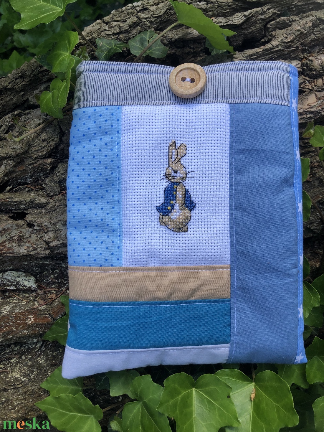 Peter Rabbit. Patchwork védőtok e-booknak beige-kék színvilágban - táska & tok - ebook & tablet tok - Meska.hu Peter Rabbit. Patchwork védőtok e-booknak beige-kék színvilágban - táska & tok - ebook & tablet tok - Meska.hu