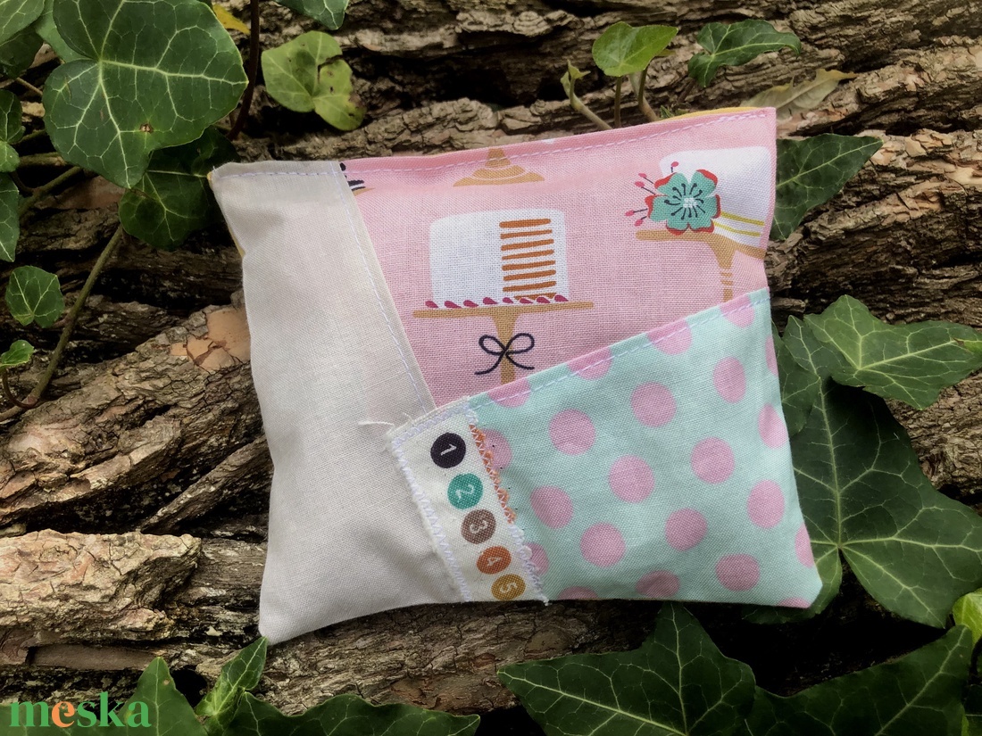c a k e s . Patchwork levendulás tasak - otthon & életmód - gyertya, illat, aroma - illatzsák - Meska.hu