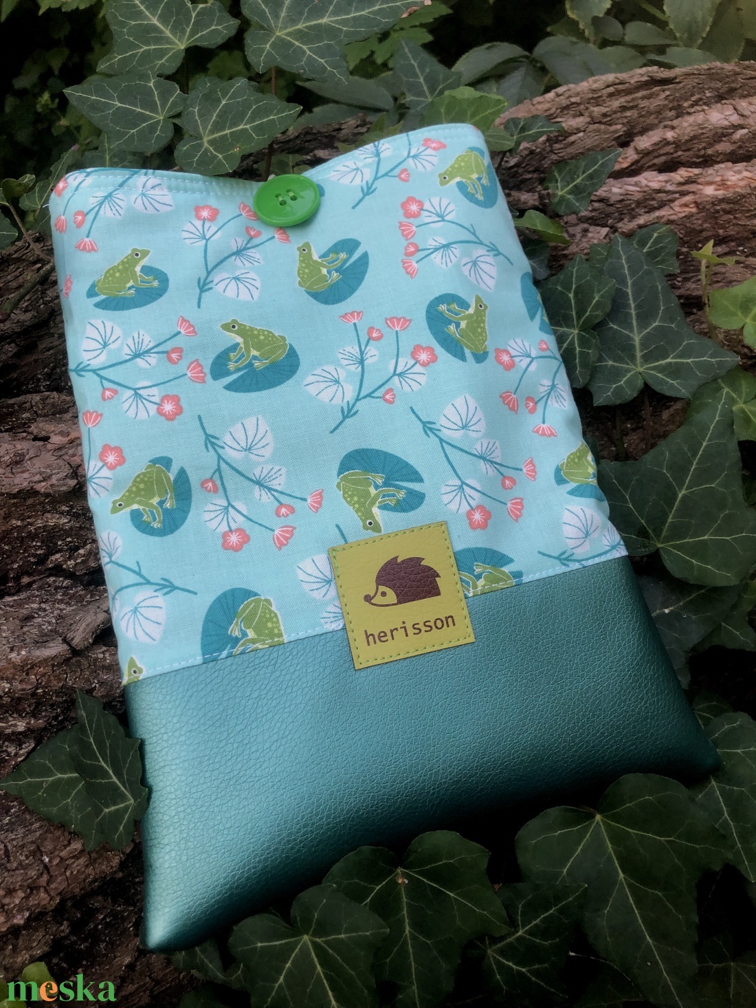 VALLEY FROGS. Levelibékás könyv/tablet védő tok/könyvtasak/könyvölelő (akár e-booknak is) - táska & tok - ebook & tablet tok - Meska.hu VALLEY FROGS. Levelibékás könyv/tablet védő tok/könyvtasak/könyvölelő (akár e-booknak is) - táska & tok - ebook & tablet tok - Meska.hu