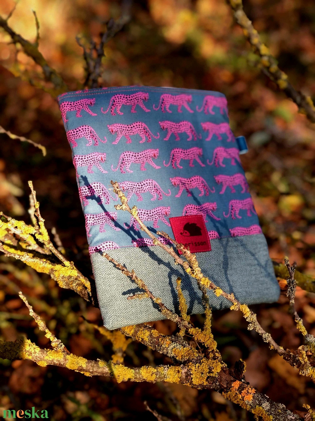 sleepy leopards. Könyvölelő/ tablet-tartó / könyvszütyő. - otthon & életmód - papír, írószer - könyv- és füzetborító - Meska.hu sleepy leopards. Könyvölelő/ tablet-tartó / könyvszütyő. - otthon & életmód - papír, írószer - könyv- és füzetborító - Meska.hu
