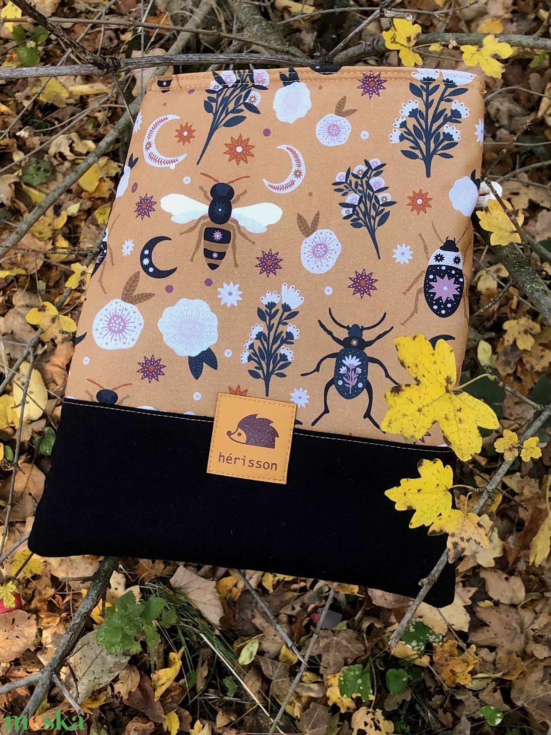 autumn meadow. Könyvölelő/ tablet-tartó / könyvszütyő. - otthon & életmód - papír, írószer - könyv- és füzetborító - Meska.hu autumn meadow. Könyvölelő/ tablet-tartó / könyvszütyő. - otthon & életmód - papír, írószer - könyv- és füzetborító - Meska.hu