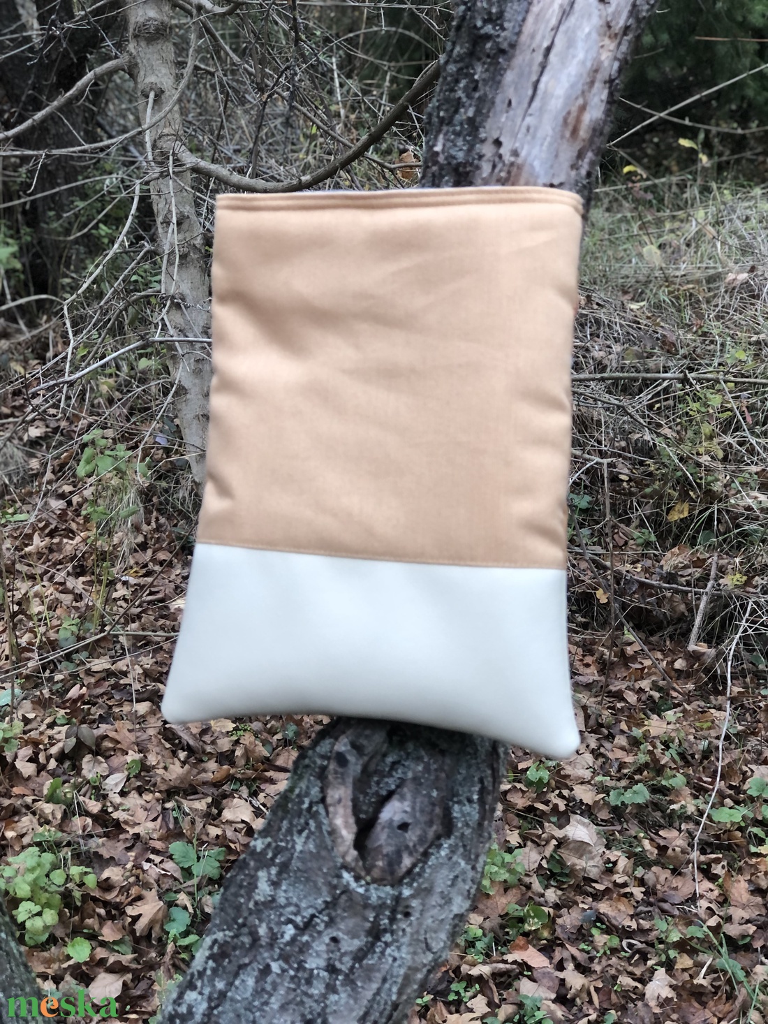 autumn meadow. Könyvölelő/ tablet-tartó / könyvszütyő. - otthon & életmód - papír, írószer - könyv- és füzetborító - Meska.hu