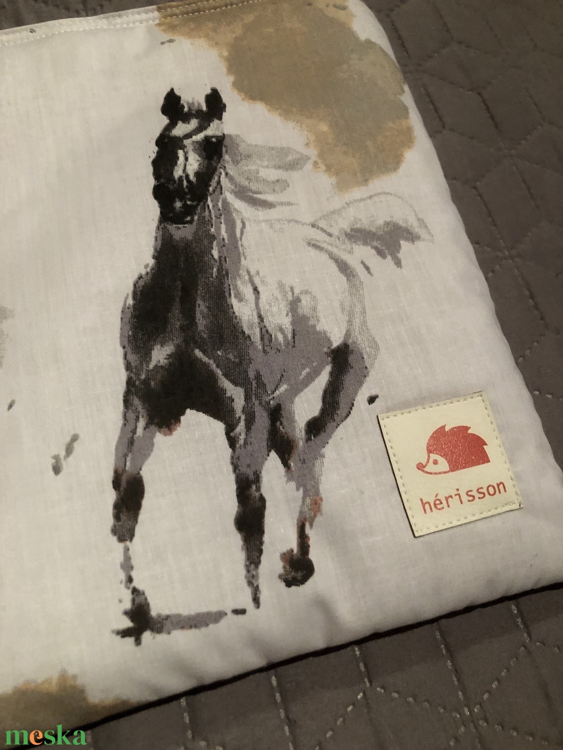 h o r s e s. Könyv védőtok vastag fantasy könyvekhez - könyv & zene - könyvtok - Meska.hu