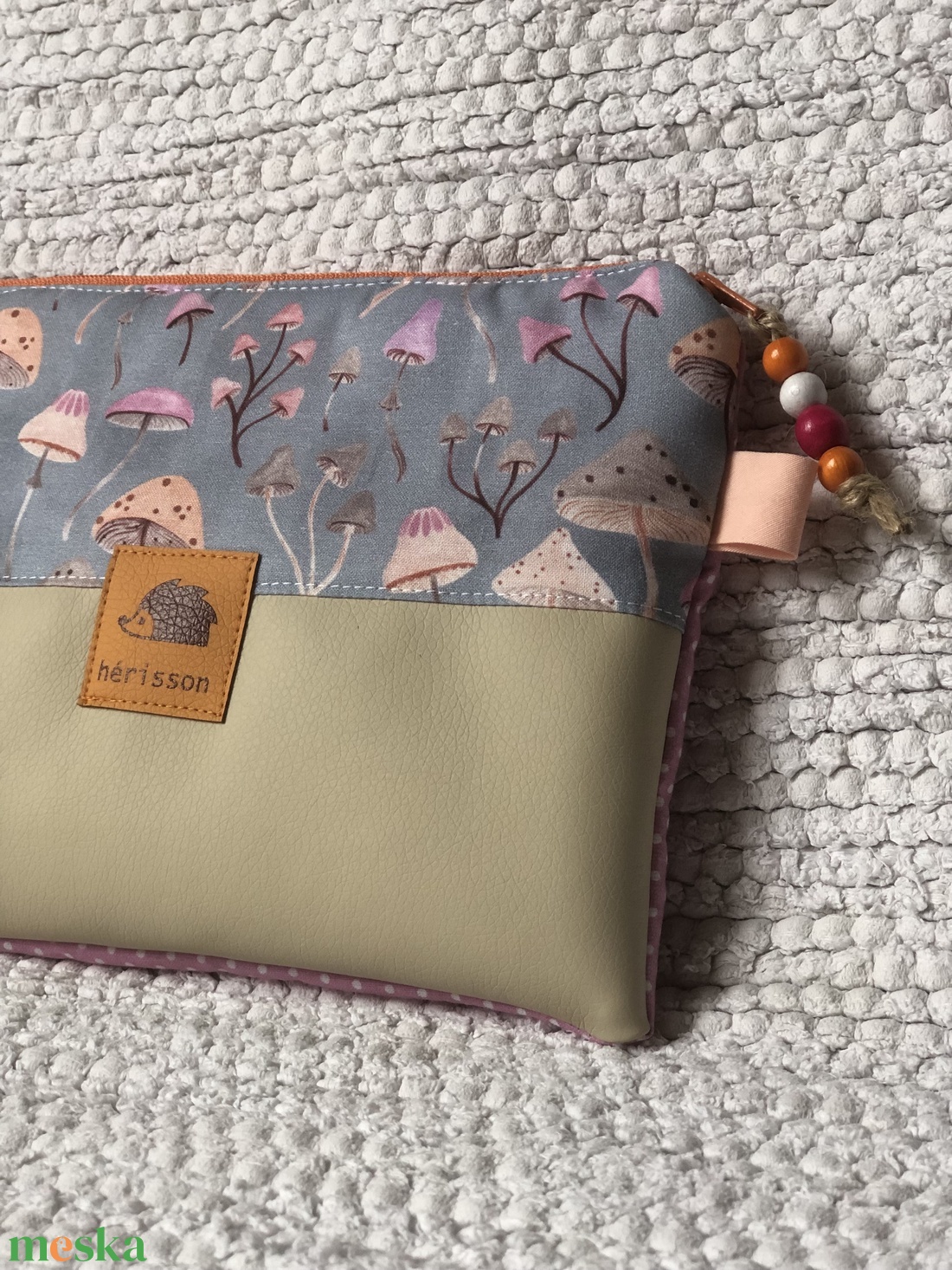 m u s h r o o m s   for girls. Neszi (nemcsak) gombászoknak :) - táska & tok - neszesszer - Meska.hu