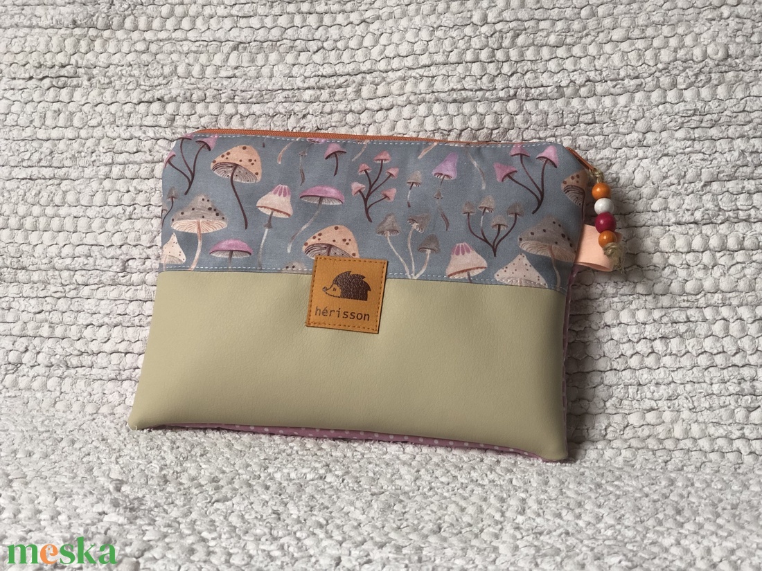 m u s h r o o m s   for girls. Neszi (nemcsak) gombászoknak :) - táska & tok - neszesszer - Meska.hu