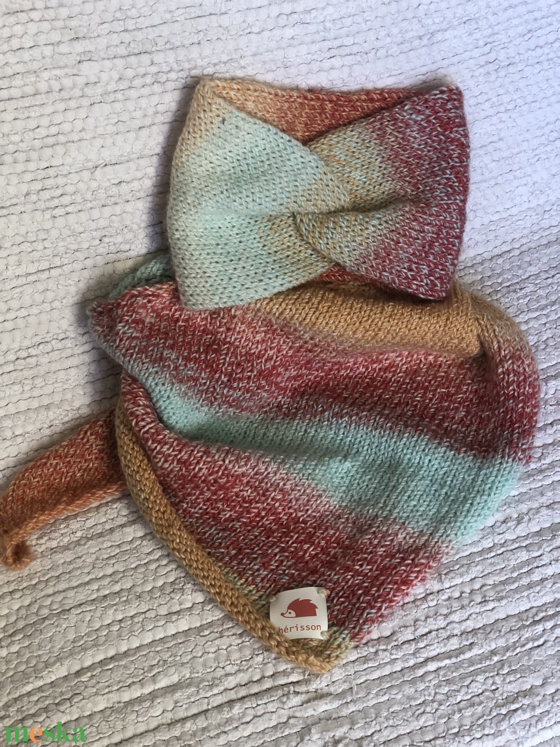 candy sugar. Kézzel kötött asszimetrikus baktus  2 rétegű, puha, meleg fülvédővel - ruha & divat - sál, sapka, kendő - fejpánt - Meska.hu