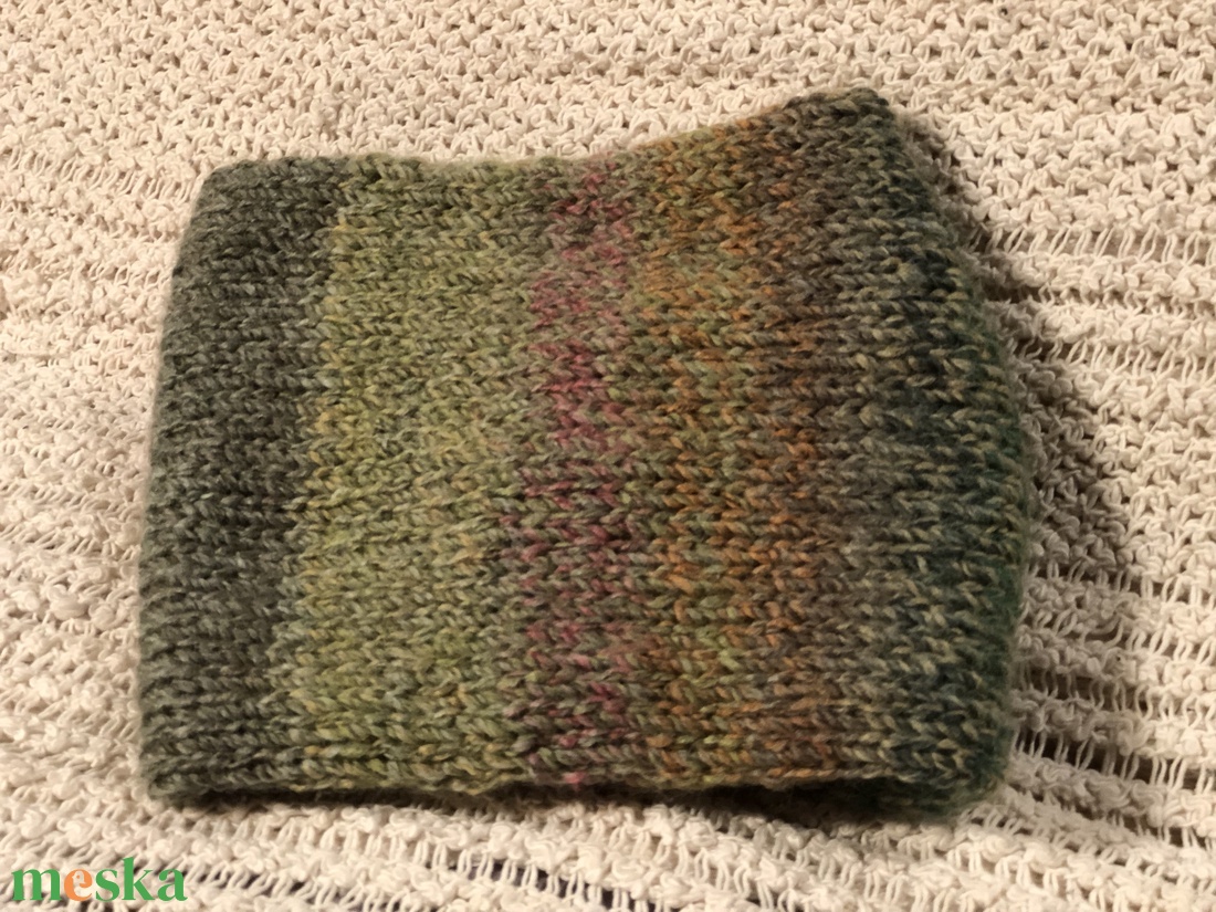 B e r g e n. Kézzel kötött puha, meleg fülvédő - ruha & divat - sál, sapka, kendő - fejpánt - Meska.hu