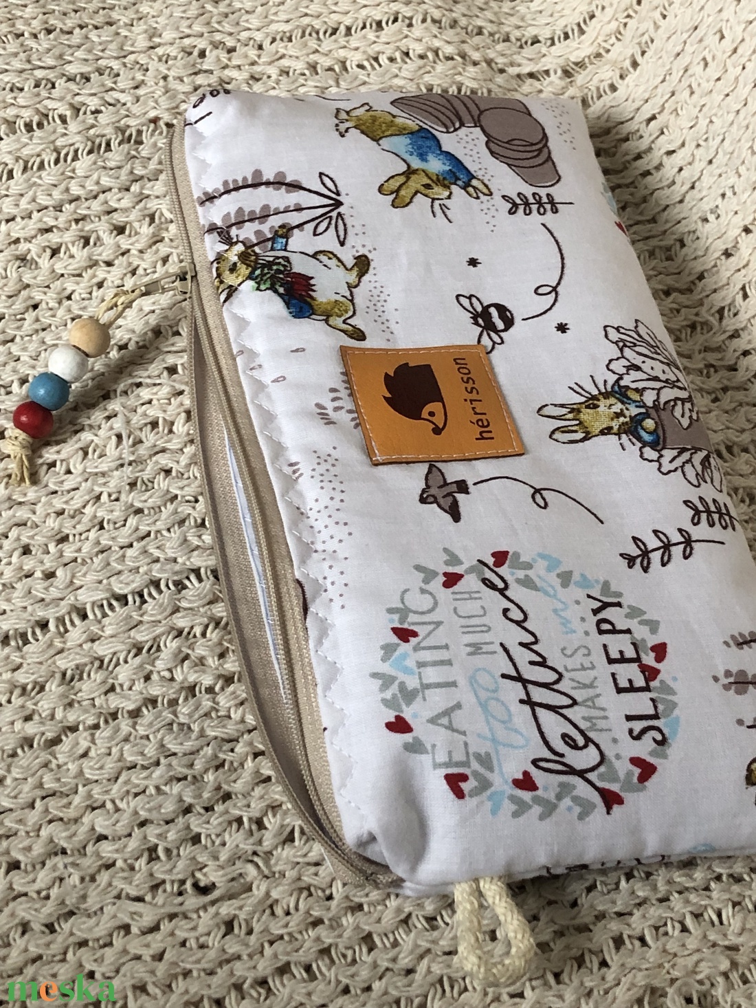 Peter Rabbit. Nyúl Péteres sminkcucc-tartó vagy tolltartó - táska & tok - neszesszer - Meska.hu