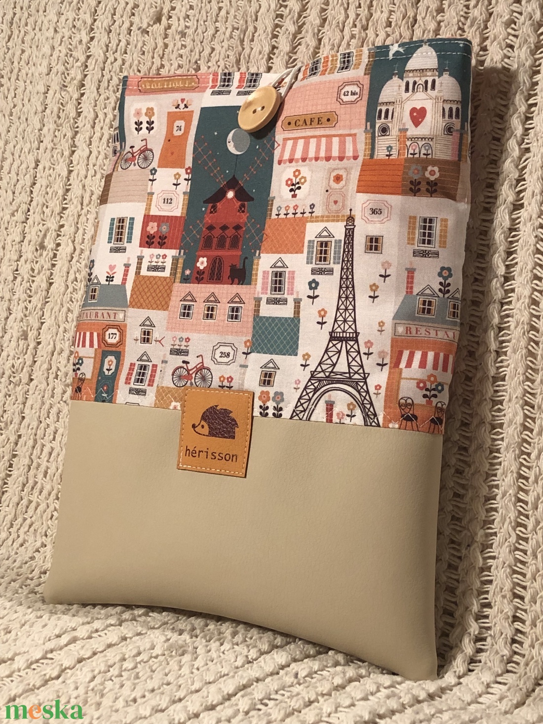 P Á R I Z S. Könyv/tablet védő tok/könyvtasak/könyvölelő (akár e-booknak is) - táska & tok - ebook & tablet tok - Meska.hu