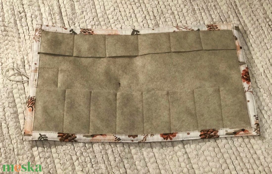 h e d g i e s. Krétakukac - otthon & életmód - papír, írószer - tolltartó & ceruzatekercs - Meska.hu