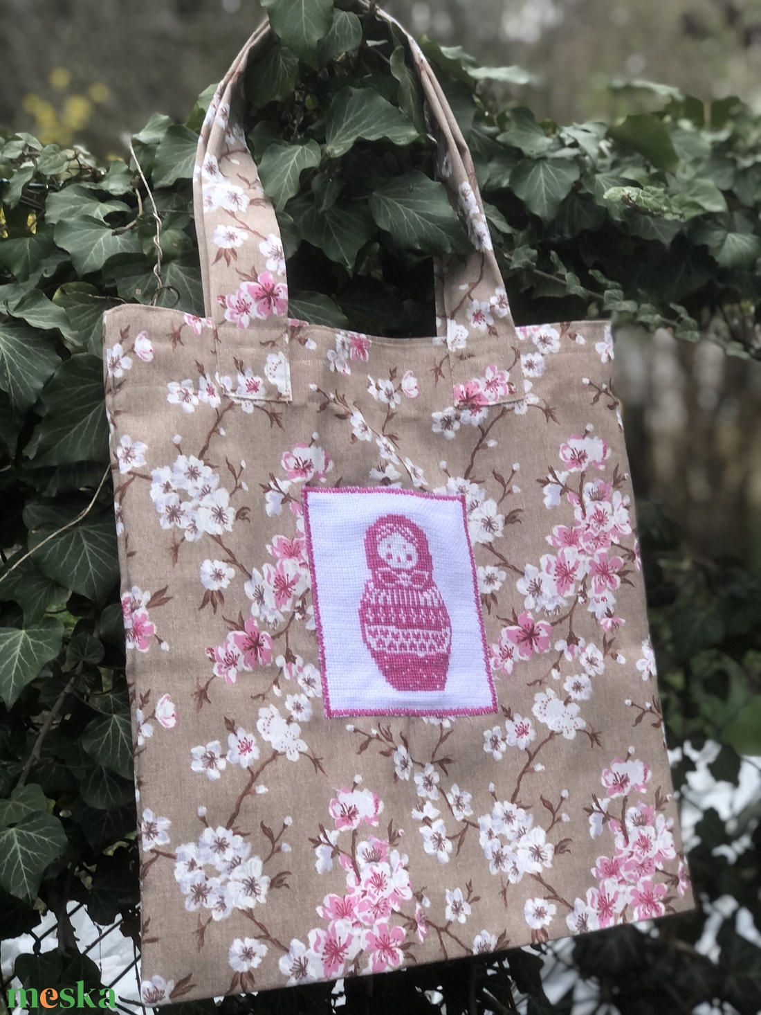 TAVASZI MATRYOSHKA. Nagyméretű, jól pakolható shopper. - táska & tok - bevásárlás & shopper táska - shopper, textiltáska, szatyor - Meska.hu