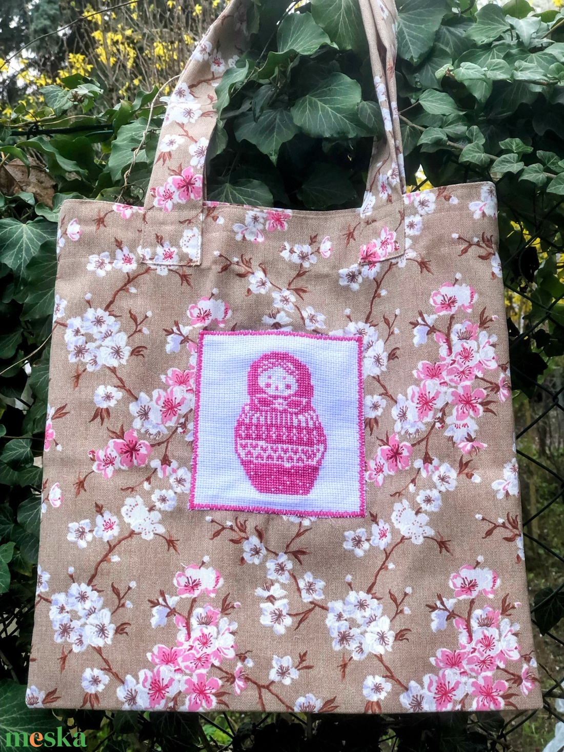 TAVASZI MATRYOSHKA. Nagyméretű, jól pakolható shopper. - táska & tok - bevásárlás & shopper táska - shopper, textiltáska, szatyor - Meska.hu