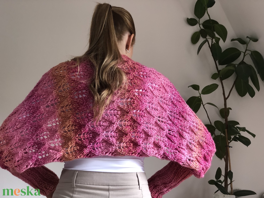 Raspberry shrug _ Kézzel kötött puha és meleg bolero - ruha & divat - női ruha - bolero - Meska.hu