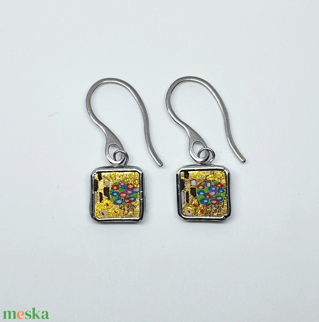 Klimt/Csók kézzel festett kis lógós fülbevaló - ékszer - fülbevaló - lógó fülbevaló - Meska.hu