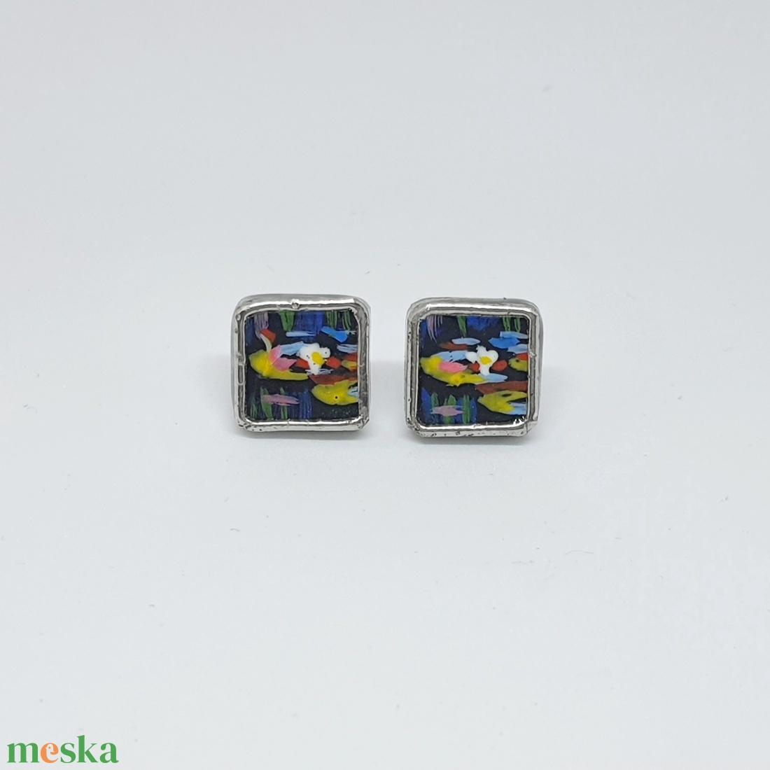 Monet - Tavirózsák kézzel festett bedugós fülbevaló - ékszer - fülbevaló - pötty fülbevaló - Meska.hu