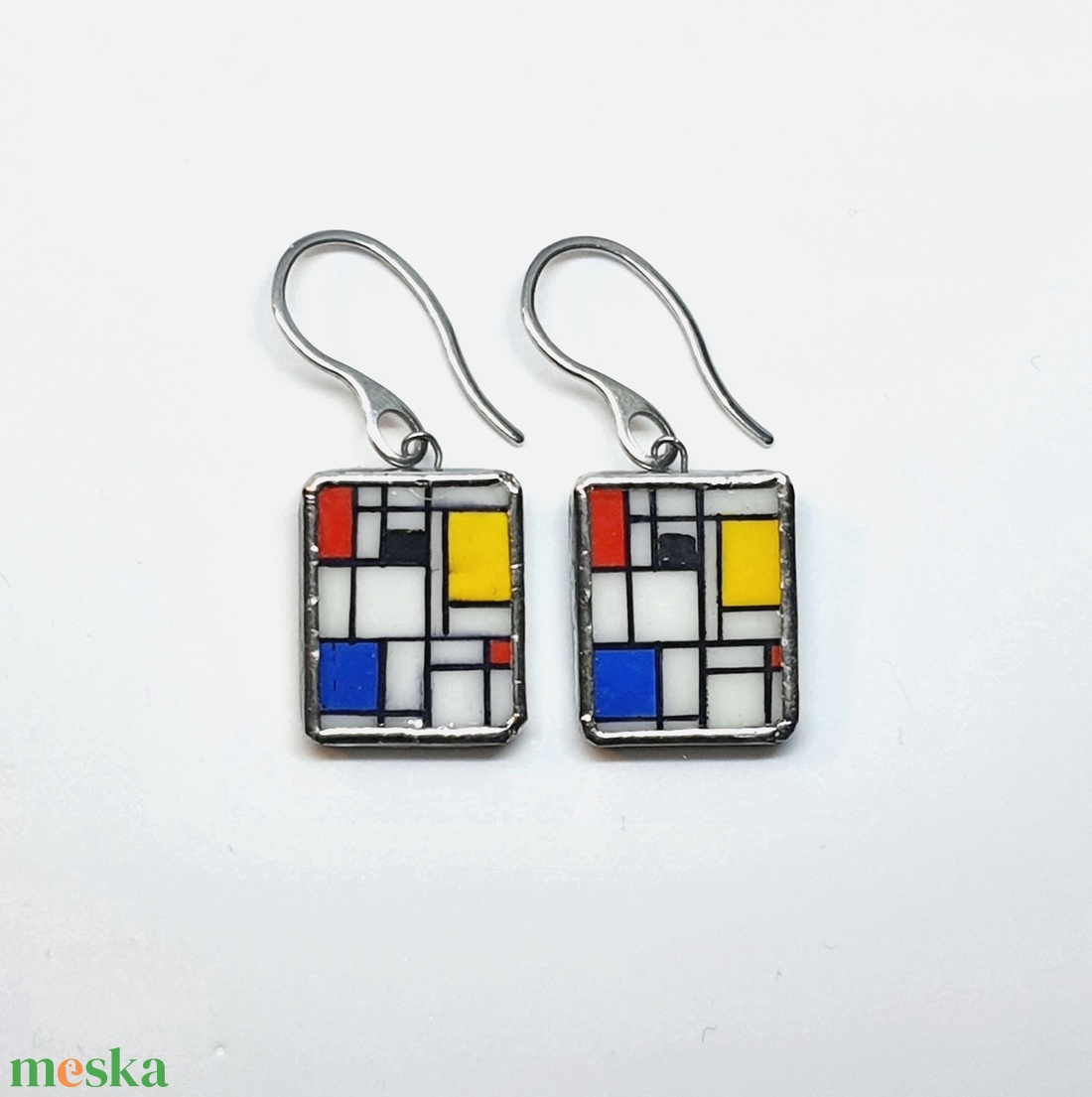 Mondrian - kézzel festett kompozíció - nagy lógós fülbevaló - ékszer - fülbevaló - lógó fülbevaló - Meska.hu Mondrian - kézzel festett kompozíció - nagy lógós fülbevaló - ékszer - fülbevaló - lógó fülbevaló - Meska.hu