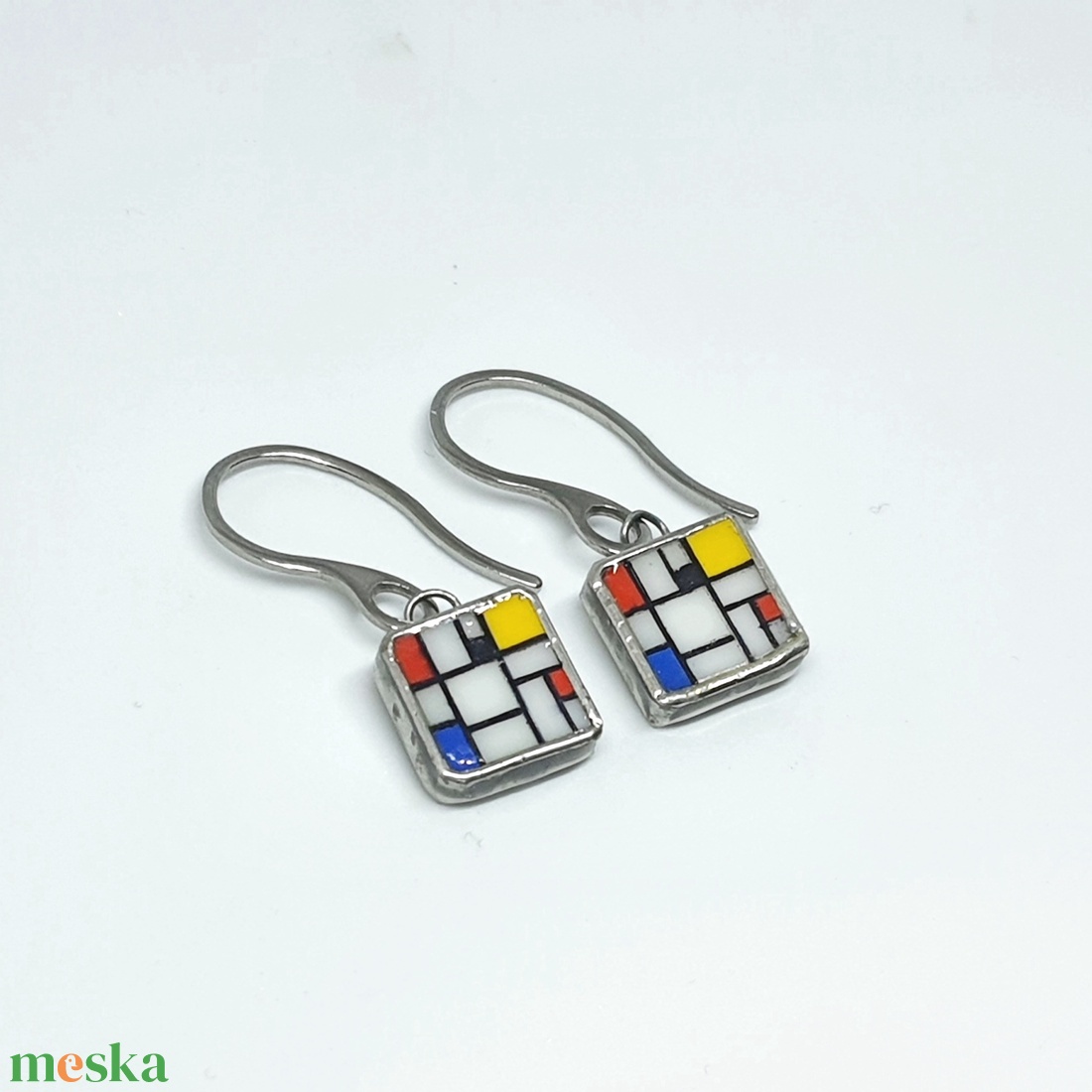 Mondrian - kézzel festett kompozíció - kis lógós fülbevaló - ékszer - fülbevaló - lógó fülbevaló - Meska.hu Mondrian - kézzel festett kompozíció - kis lógós fülbevaló - ékszer - fülbevaló - lógó fülbevaló - Meska.hu