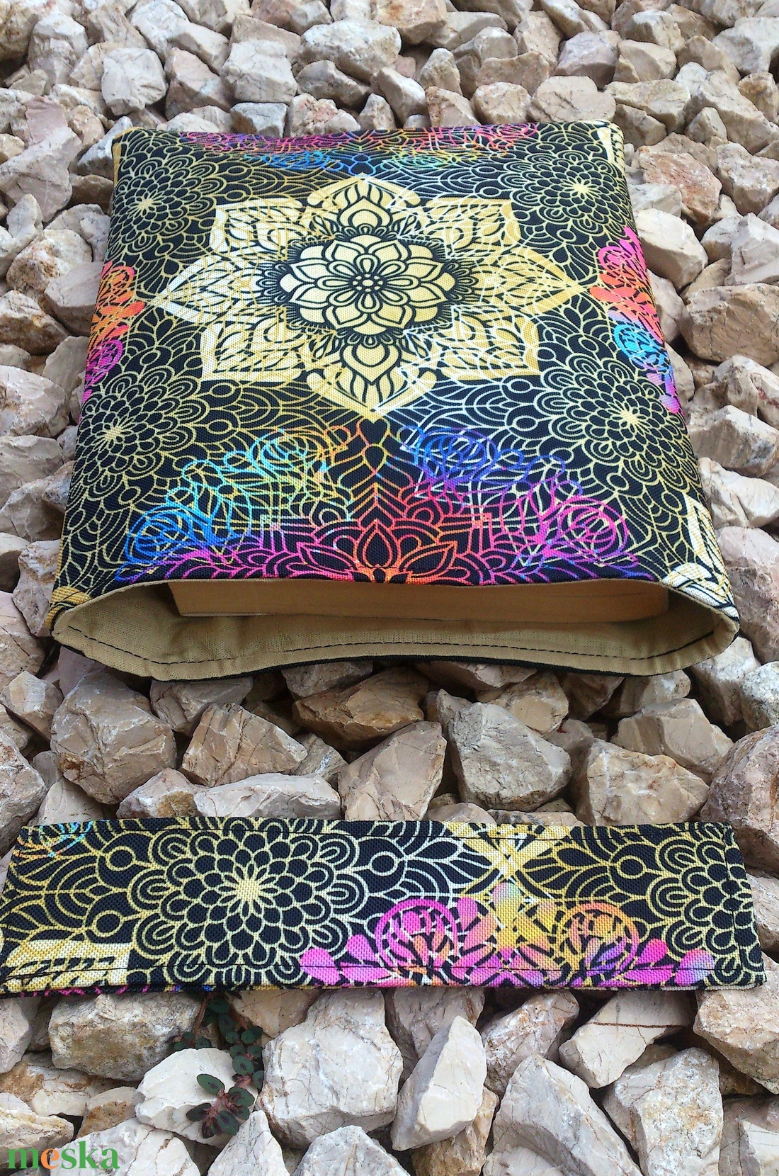 Mandalás könyv védő/ tablet tok - vízálló - könyvjelzővel szettben - könyv & zene - könyvtok - Meska.hu