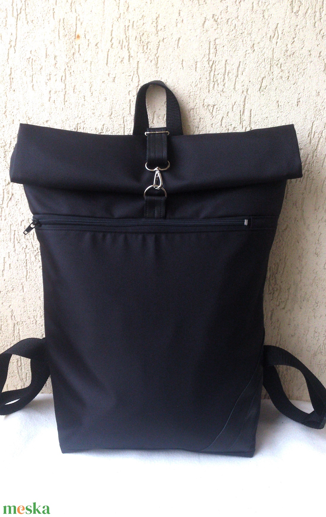 Fekete hátizsák-  rolltop - laptop táska- Nagy méret- valódi bőrrel- ajándék - unisex - táska & tok - hátizsák - roll top hátizsák - Meska.hu