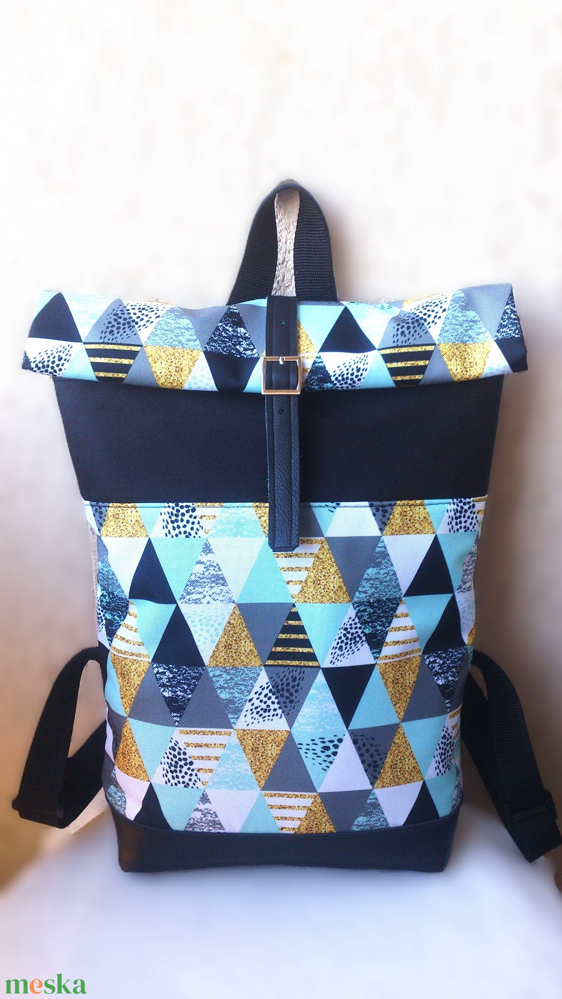 Menta - ezüstös-szürke- vízálló hátizsák - fekete valódi bőrrel - rolltop - ajándék - ballagásra - unisex - táska & tok - hátizsák - roll top hátizsák - Meska.hu Menta - ezüstös-szürke- vízálló hátizsák - fekete valódi bőrrel - rolltop - ajándék - ballagásra - unisex - táska & tok - hátizsák - roll top hátizsák - Meska.hu