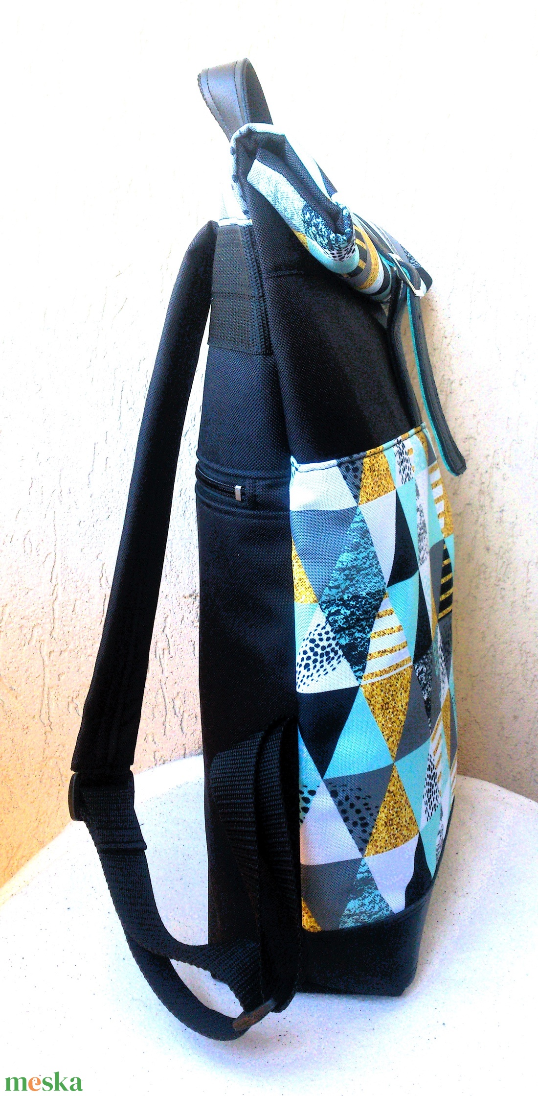 Menta - ezüstös-szürke- vízálló hátizsák - fekete valódi bőrrel - rolltop - ajándék - ballagásra - unisex - táska & tok - hátizsák - roll top hátizsák - Meska.hu Menta - ezüstös-szürke- vízálló hátizsák - fekete valódi bőrrel - rolltop - ajándék - ballagásra - unisex - táska & tok - hátizsák - roll top hátizsák - Meska.hu