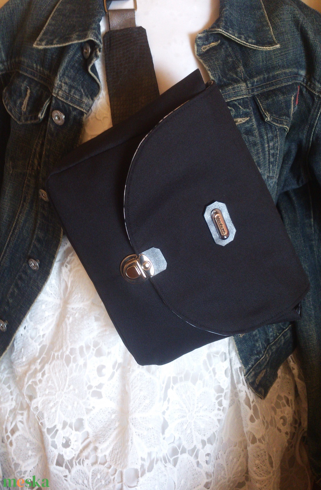 Fekete - ezüst crossbody /testtáska - ezüstös marhabőrrel - ajándék HEVA - táska - táska & tok - variálható táska - Meska.hu Fekete - ezüst crossbody /testtáska - ezüstös marhabőrrel - ajándék HEVA - táska - táska & tok - variálható táska - Meska.hu