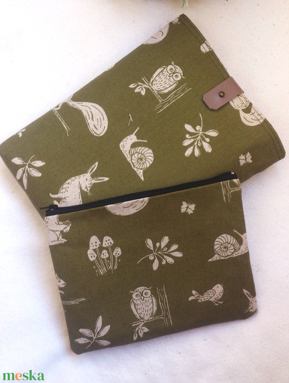 Erdei állatok - könyv védő/ tablet tok - vízálló - neszivel szettben - karácsony - ajándék  - könyv & zene - könyvtok - Meska.hu