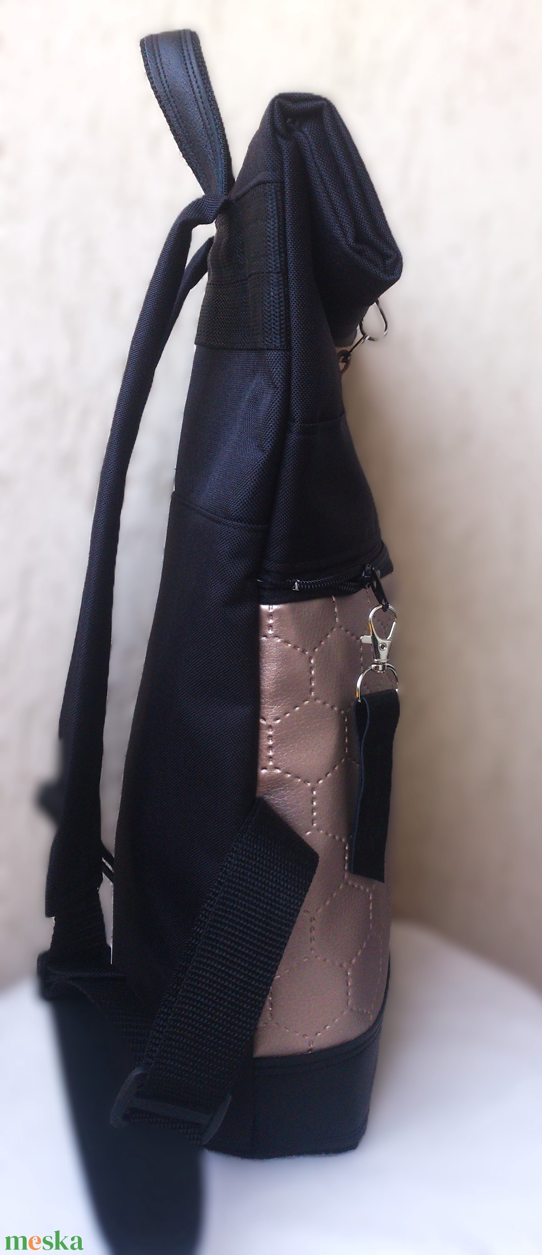 Capuccino - gyöngyház -fekete vízálló hátizsák- rolltop - valódi bőrrel  - ajándék - karácsony - táska & tok - hátizsák - roll top hátizsák - Meska.hu