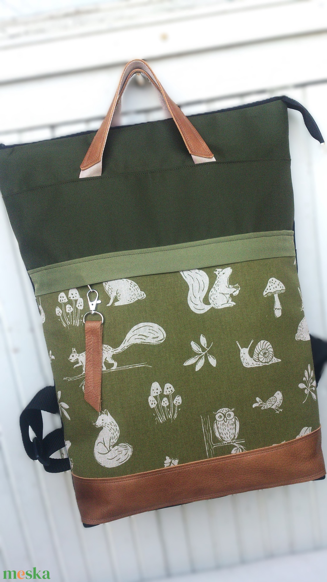 Zöld - erdei állatos hátizsák/kézitáska- vízálló - valódi bőrrel - pakolós hátizsák - ajándék - kismamáknak - táska & tok - hátizsák - hátizsák - Meska.hu