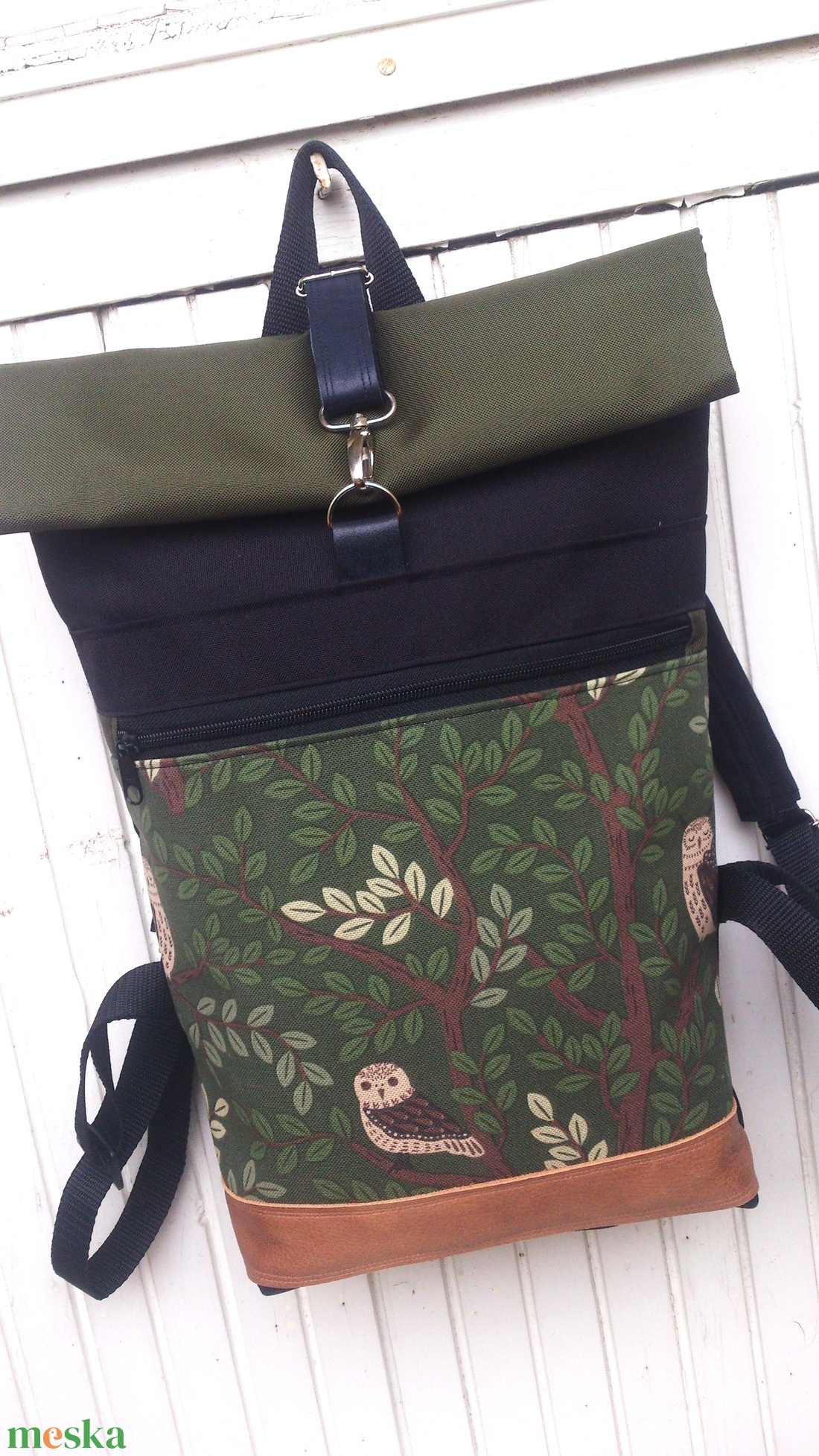 Zöld- fekete-baglyos Roll-top/hátizsák/ - valódi bőrrel - nagyobb méret- ajándék- laptop táska - Anyák napja - táska & tok - hátizsák - roll top hátizsák - Meska.hu