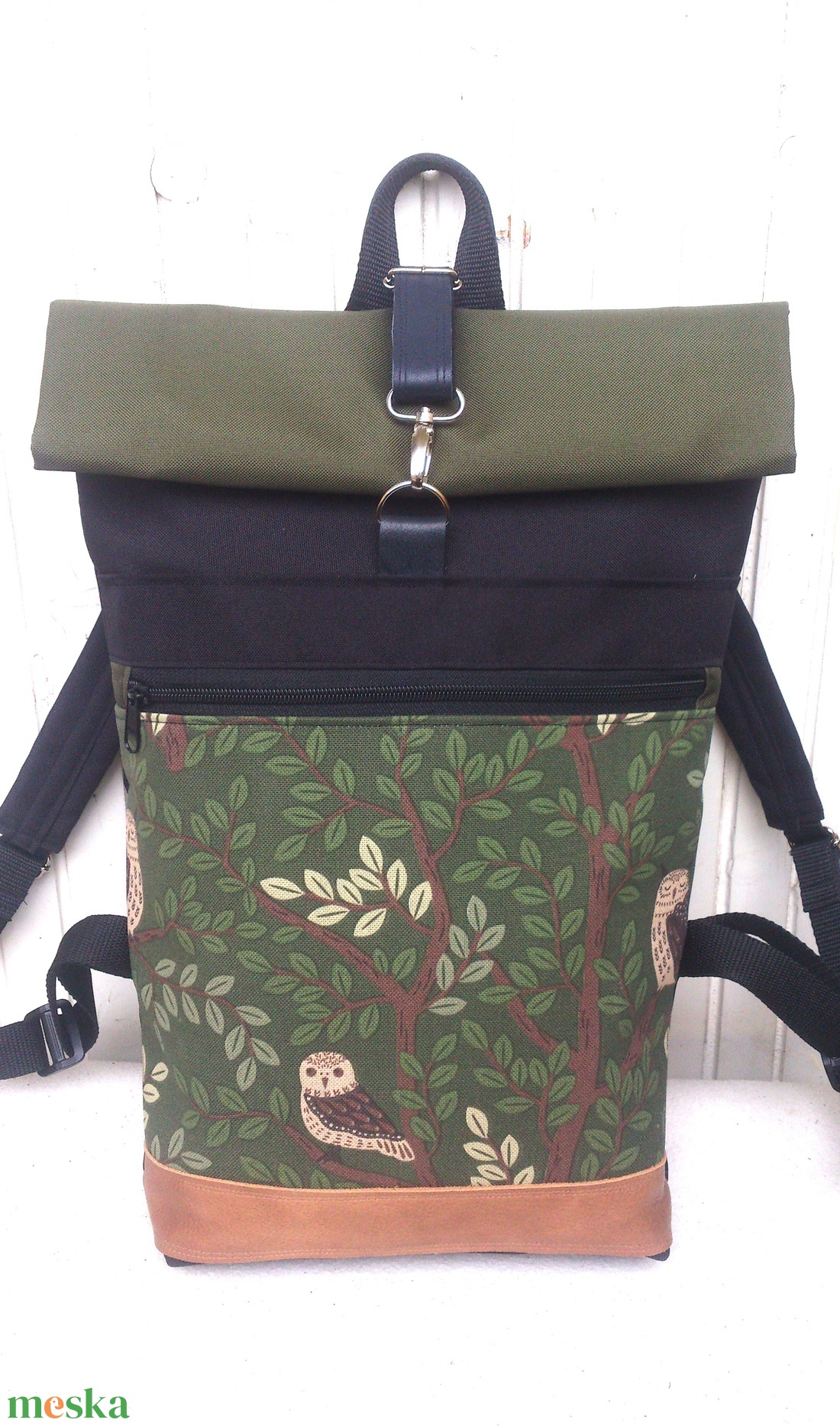 Zöld- fekete-baglyos Roll-top/hátizsák/ - valódi bőrrel - nagyobb méret- ajándék- laptop táska - Anyák napja - táska & tok - hátizsák - roll top hátizsák - Meska.hu