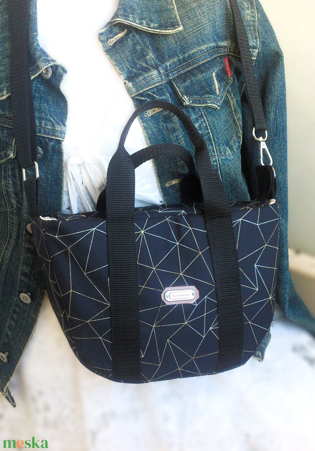 Cross body - oldaltáska, testtáska  - vízálló - ajándék - Anyák napja - ajándék - testtáska - táska & tok - kézitáska & válltáska - vállon átvethető táska - Meska.hu