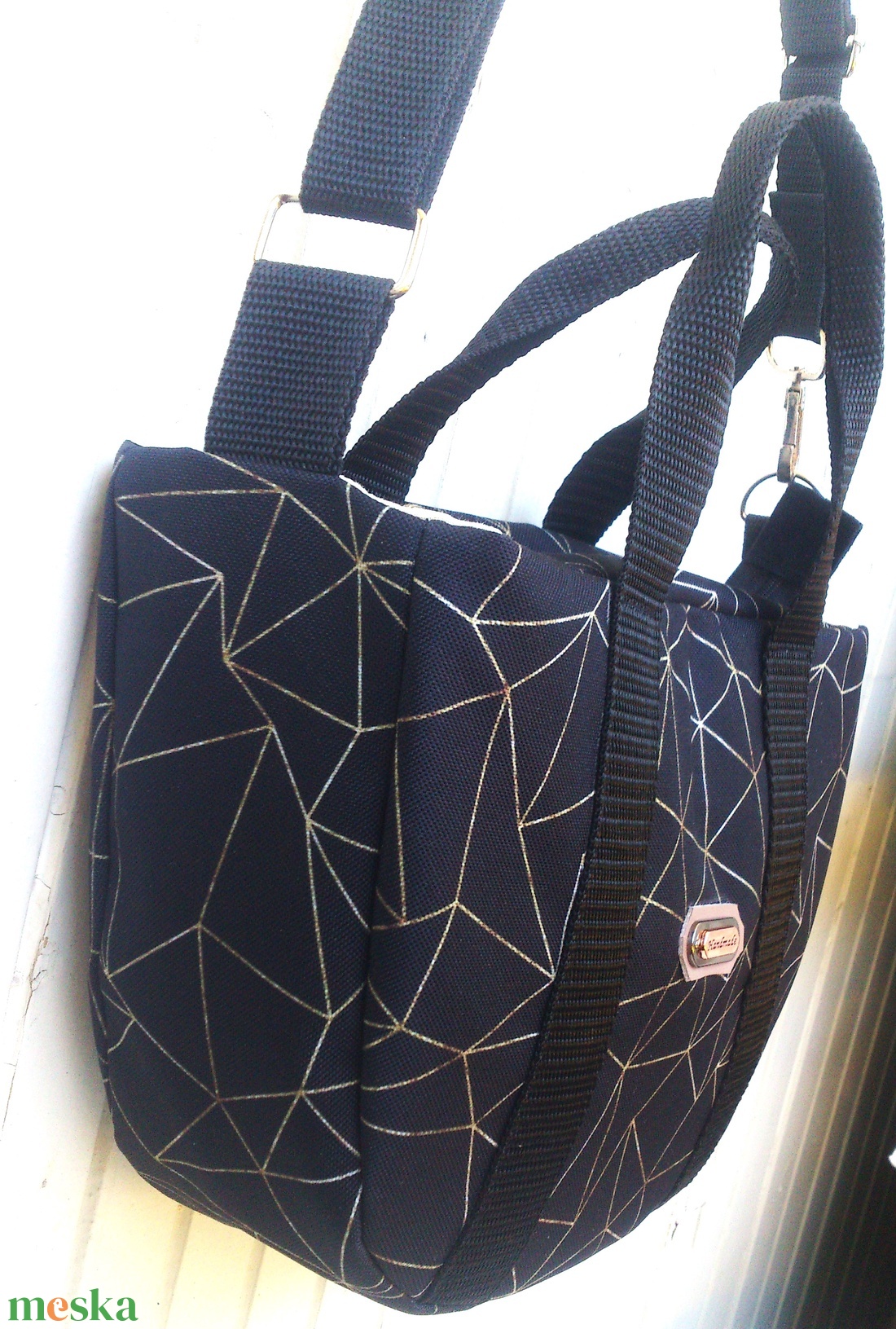 Cross body - oldaltáska, testtáska  - vízálló - ajándék - Anyák napja - ajándék - testtáska - táska & tok - kézitáska & válltáska - vállon átvethető táska - Meska.hu