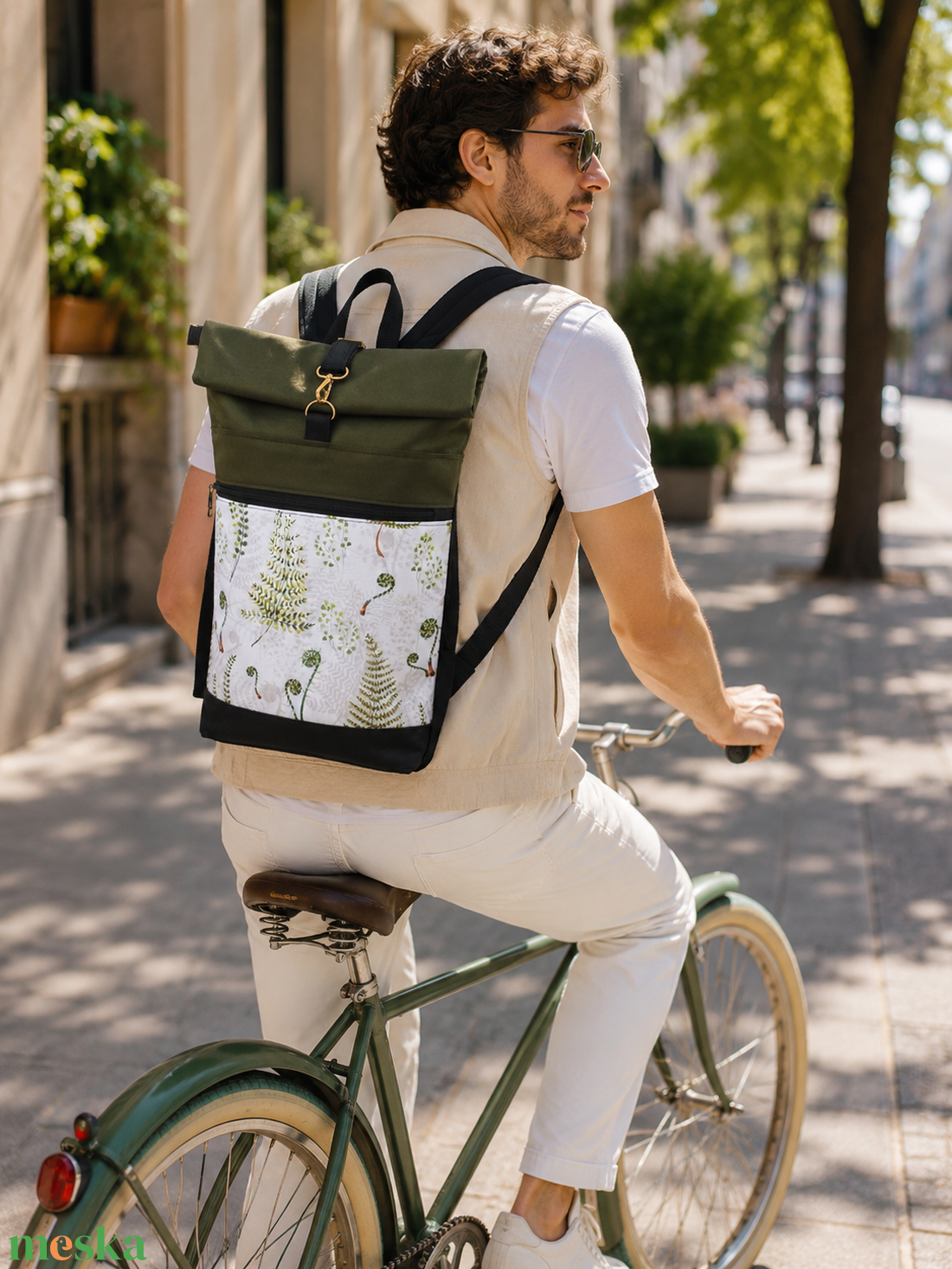 Páfrányos - zöld - rolltop - vízálló hátizsák - valódi bőrrel -  ajándék - unisex  - táska & tok - hátizsák - roll top hátizsák - Meska.hu